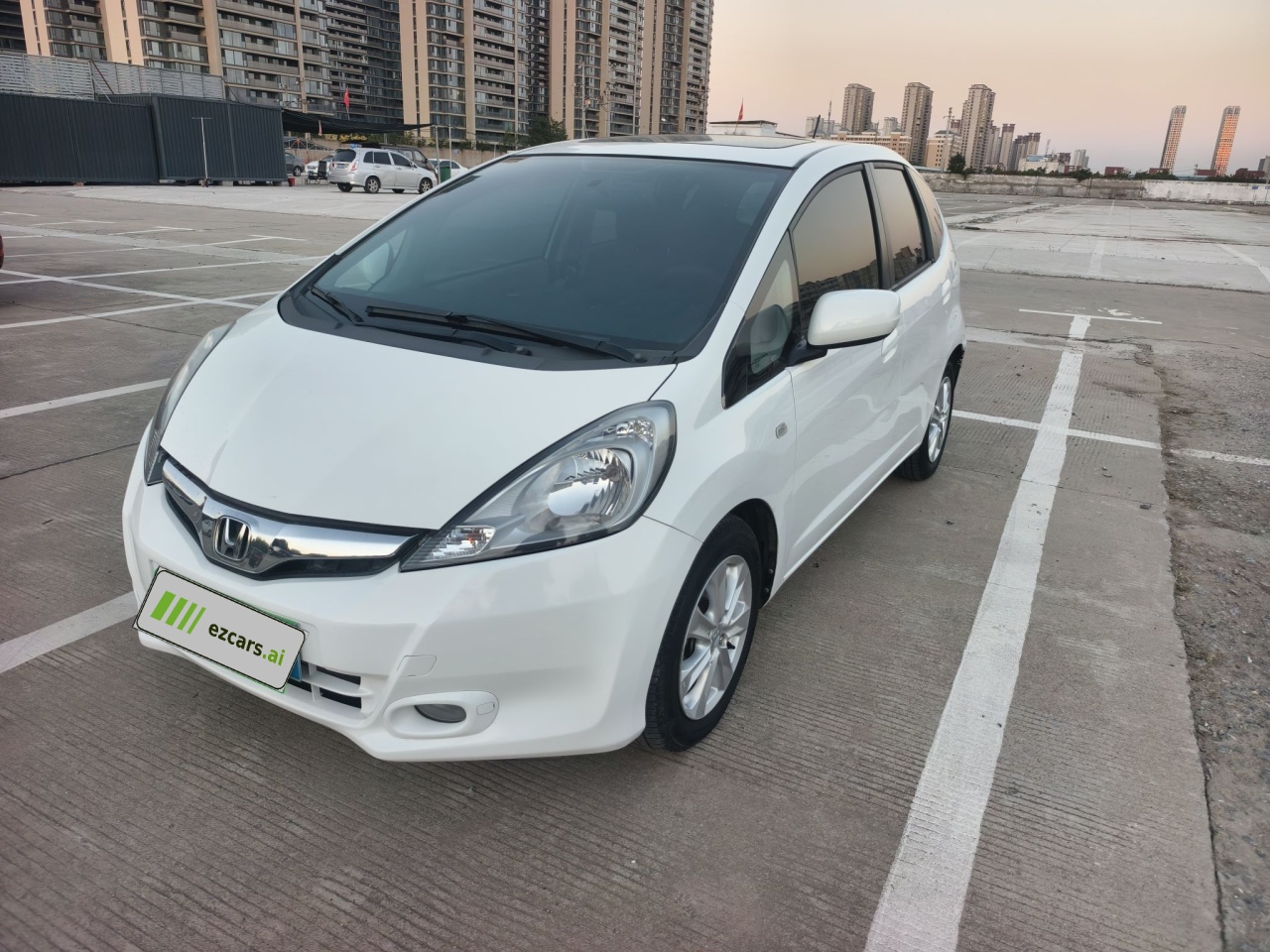 Fit 2011 1.5L AT Luxury
