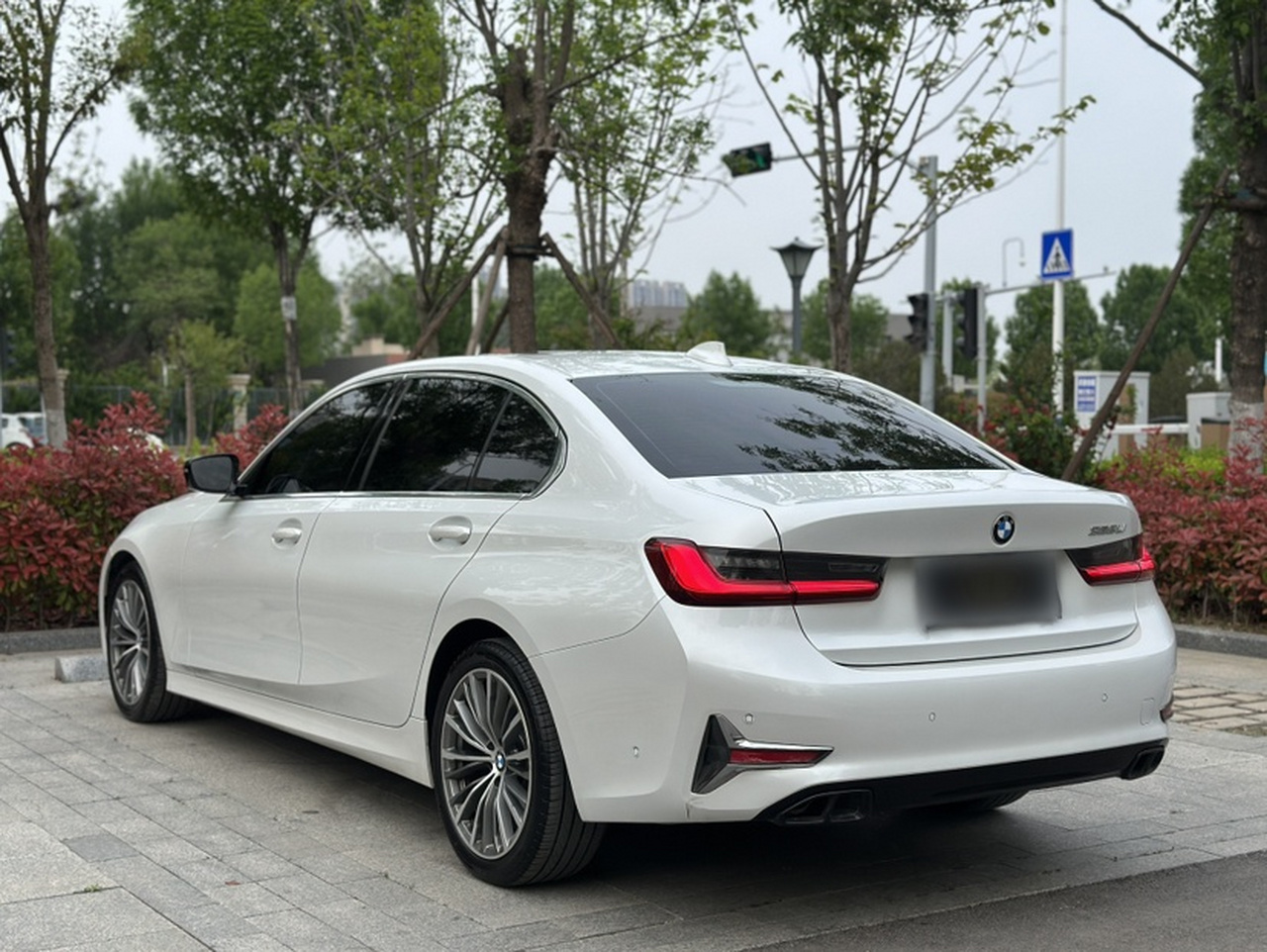 3 Series 2020 325Li Launch Edition photo 2