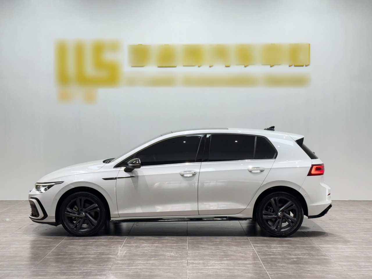 Golf 2023 280TSI DSG R-Line Lite photo 3