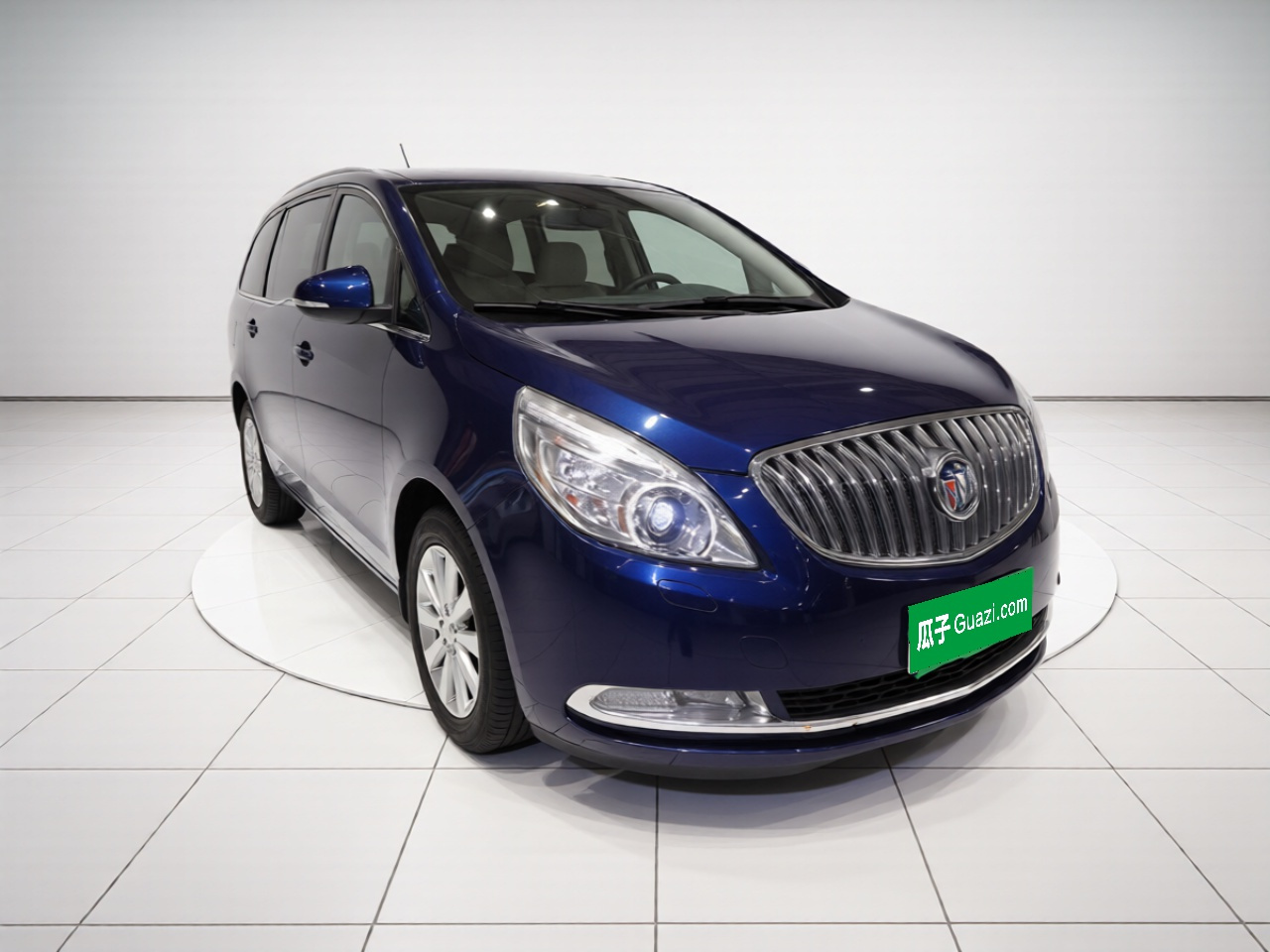 GL8 2014 2.4L LT Luxury Business Executive photo 3
