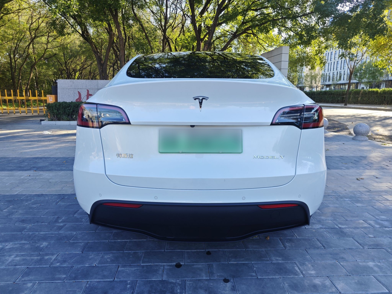 Model Y 2022 Long Range AWD photo 5