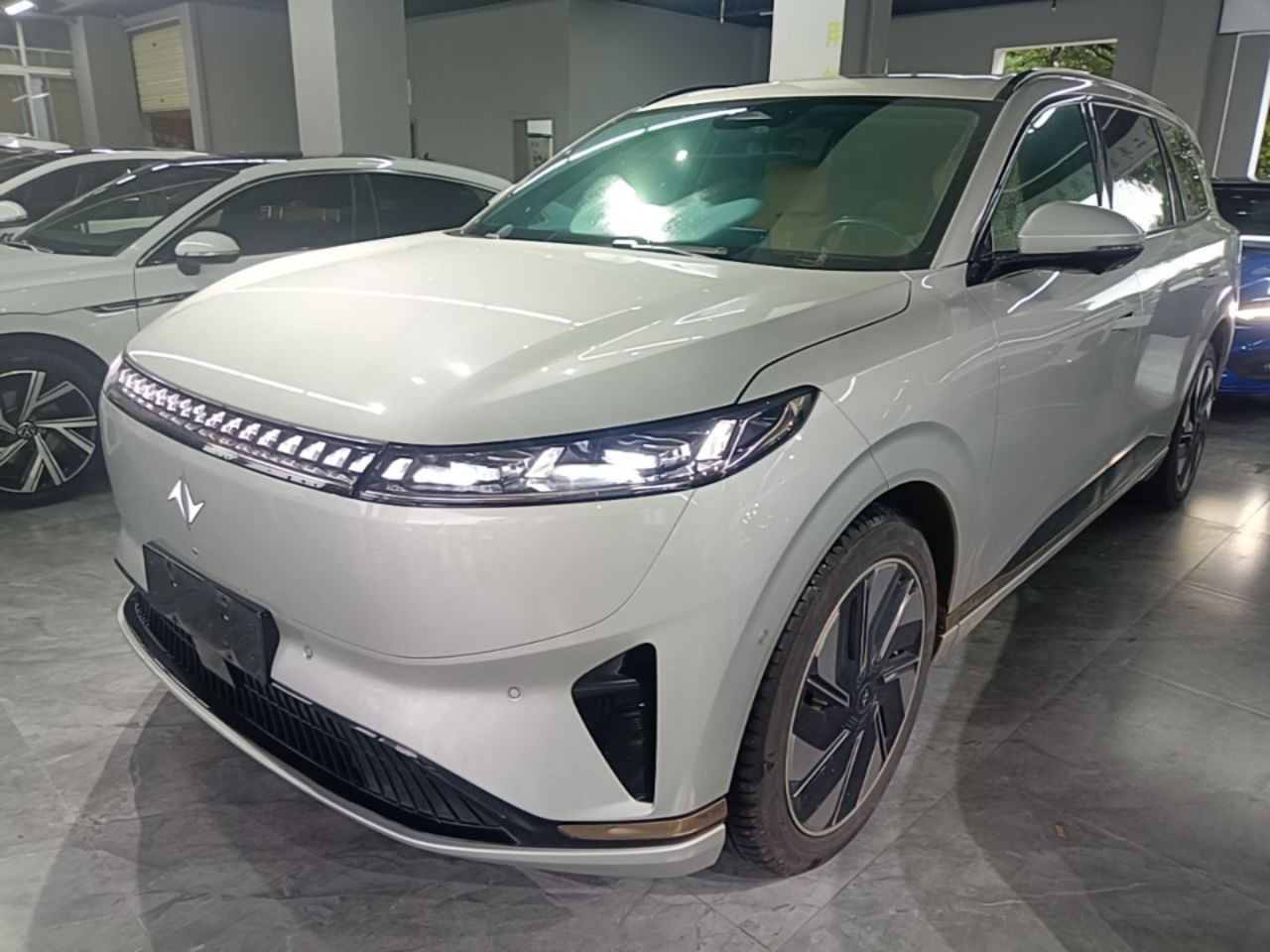 Yipai eπ008 2025 636Ultra EV 5-Seater