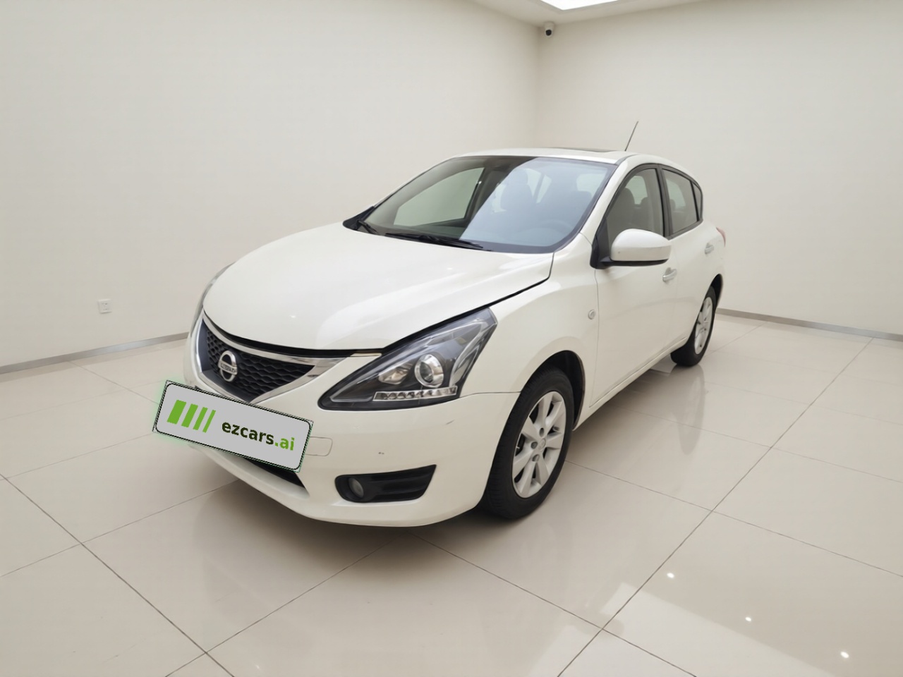 Tiida 2011 1.6L CVT Smart