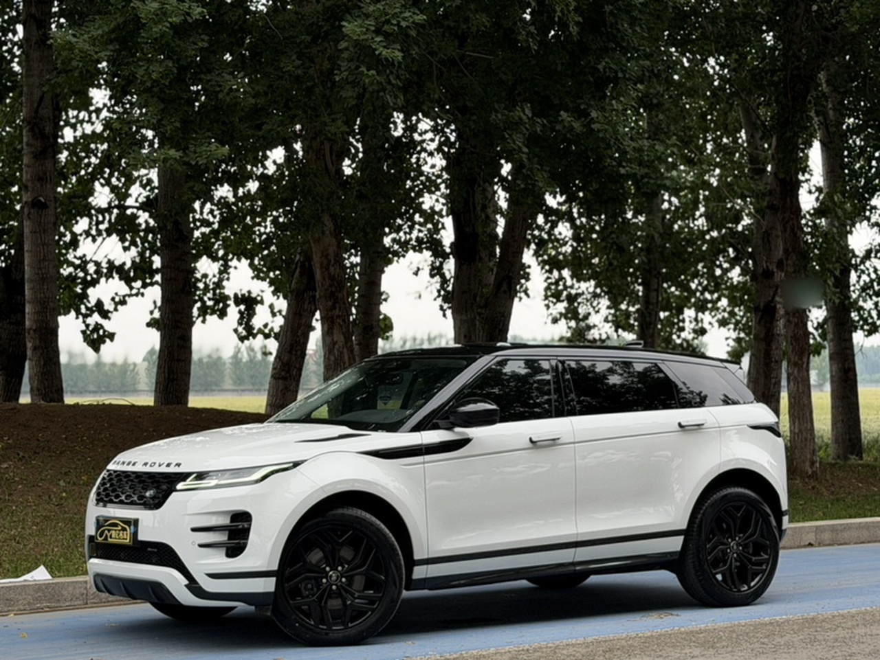 Range Rover Evoque 2022 Evoque L 249PS R-Dynamic Luxury