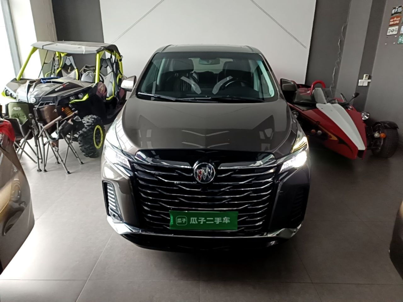 GL8 2023 652T Luxury photo 2