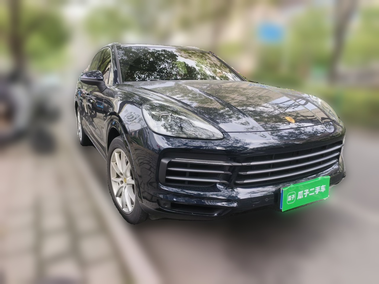 2019 Cayenne 3.0T photo 3