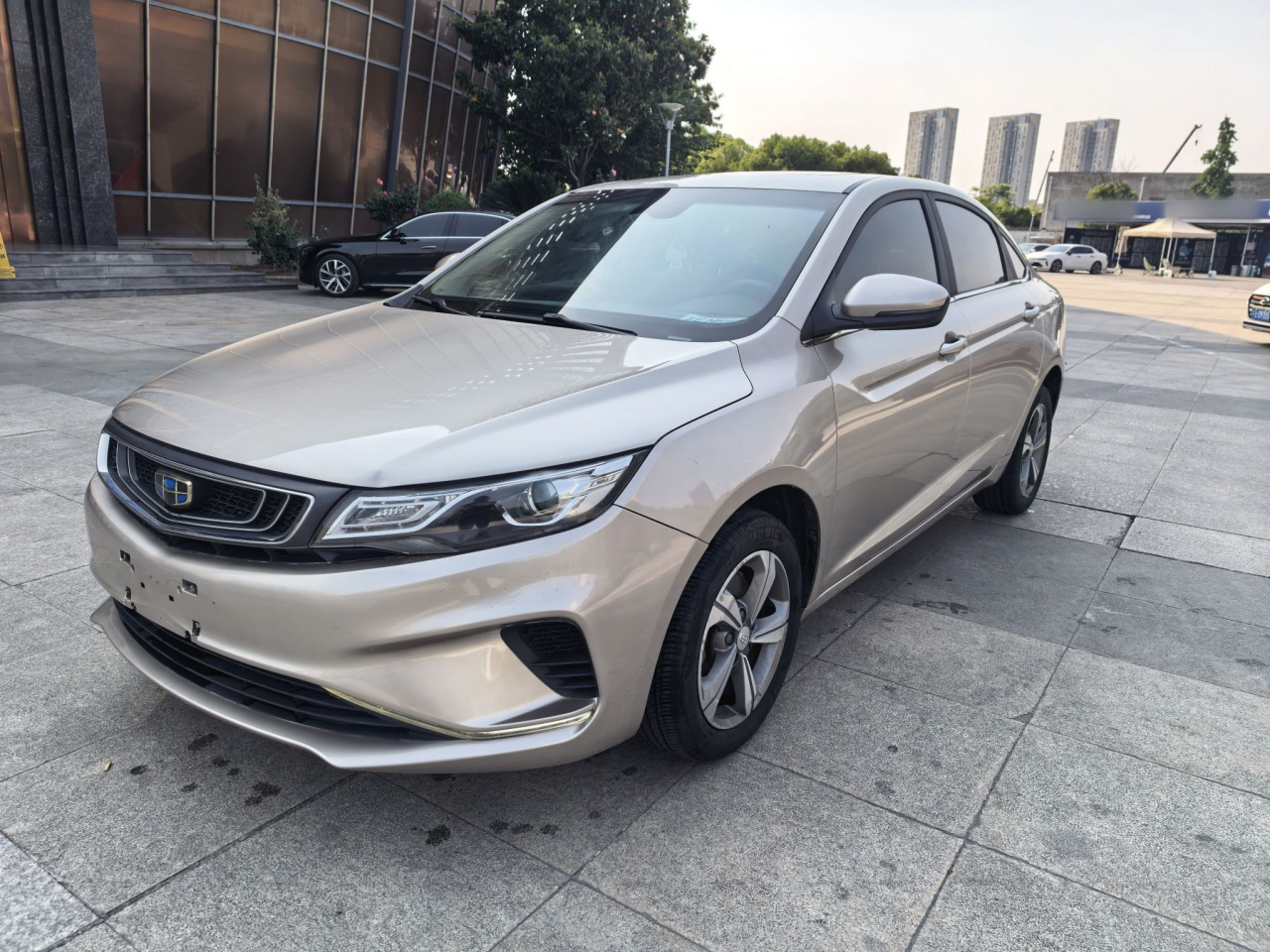 Emgrand GL 2018 1.8L DCT Elite Connected