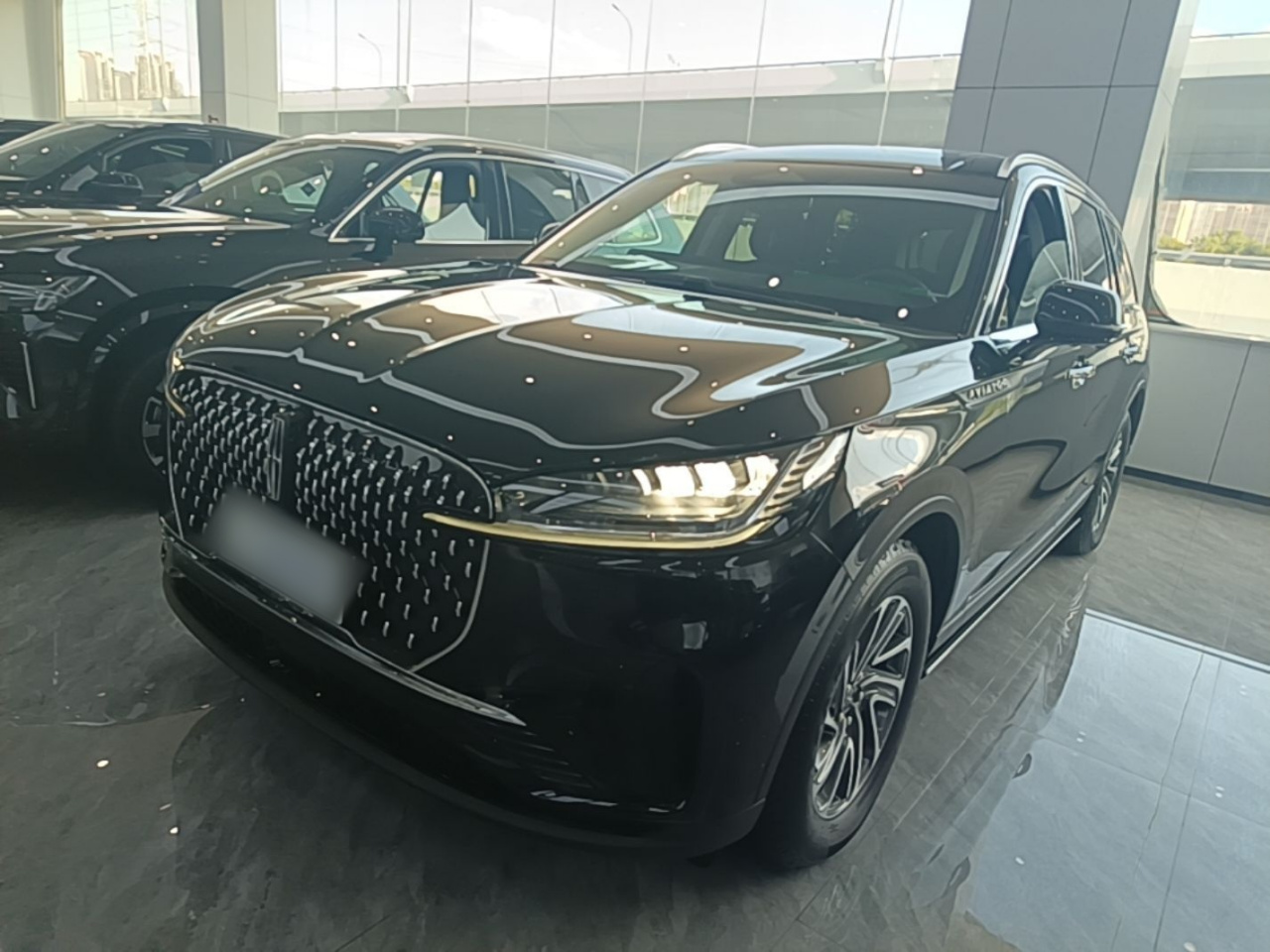 Aviator 2024 3.0T V6 AWD Elegant 6-Seater