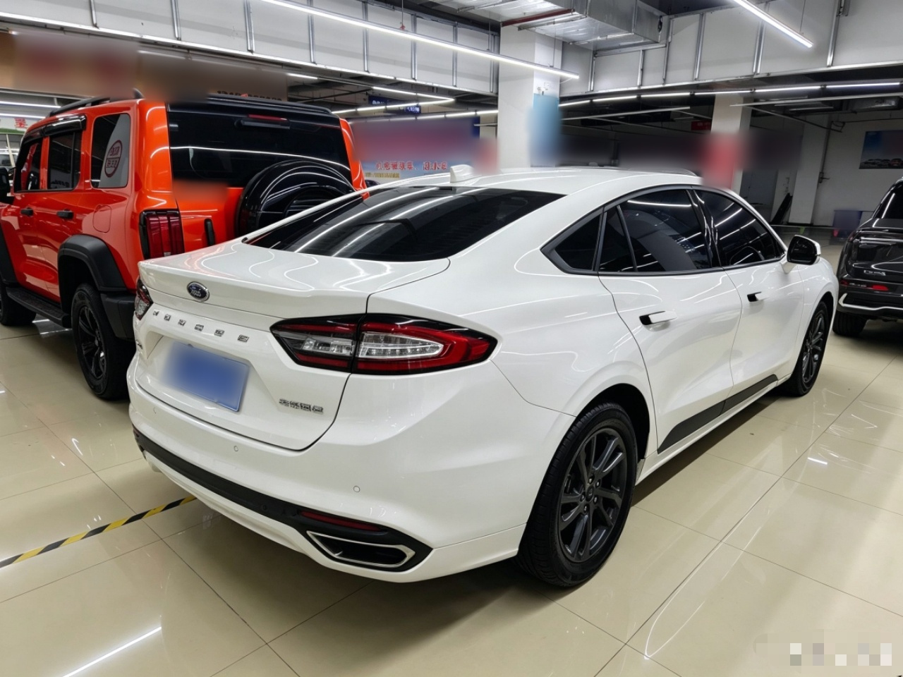 Mondeo 2025 2.0T EcoBoost Luxury photo 4