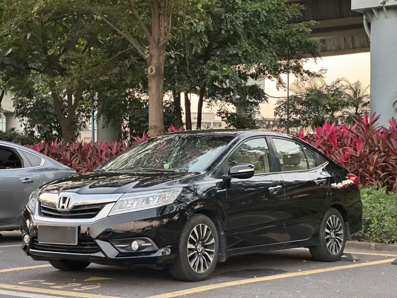 Crider 2015 1.8L AT Luxury