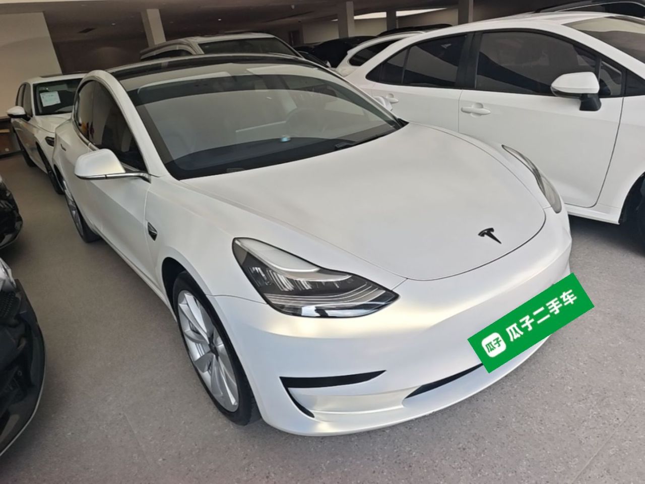 Model 3 2020 Standard Range RWD Upgraded photo 3