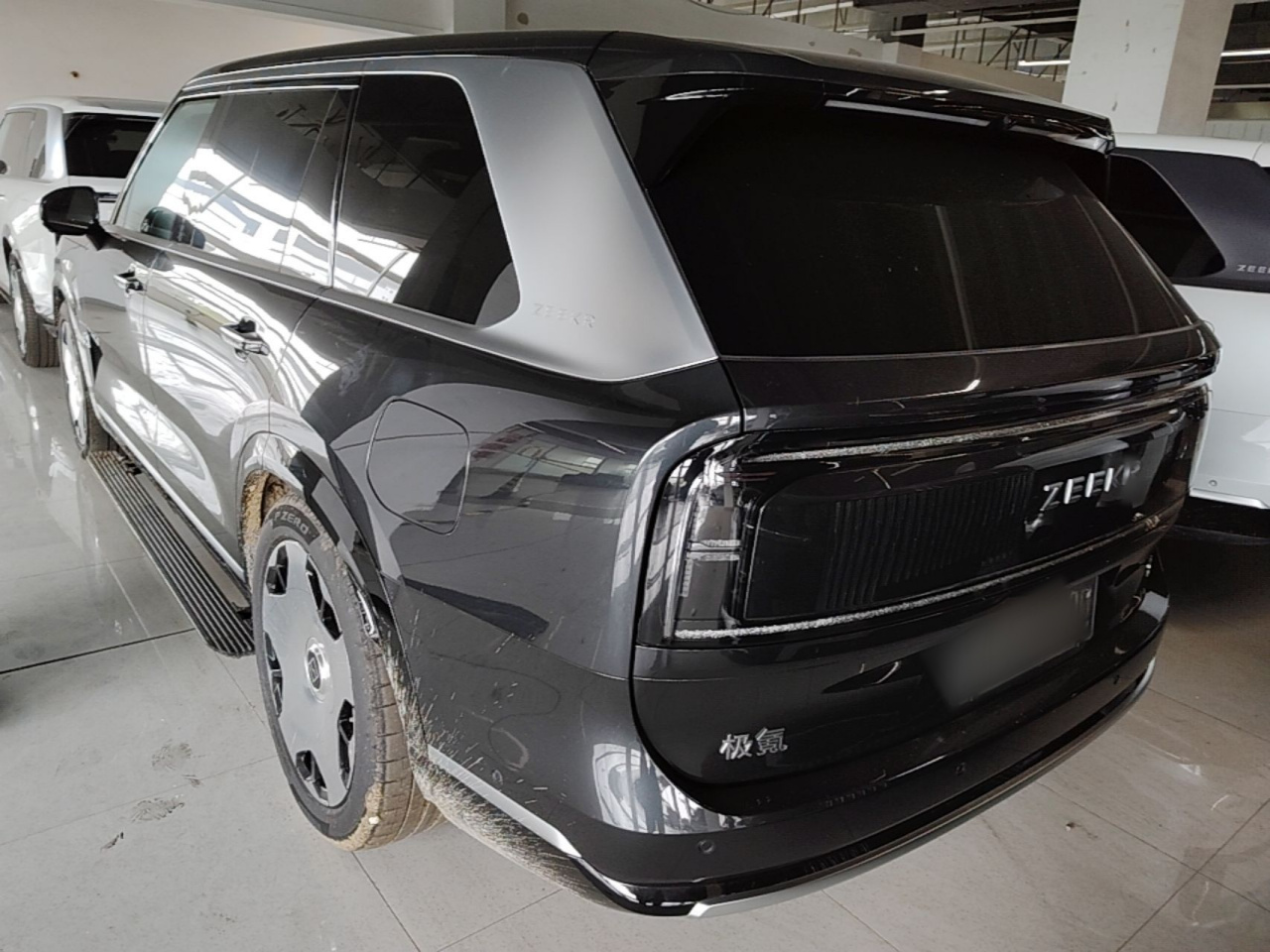 9X 2025 Ultra 70kWh 6-Seater photo 4