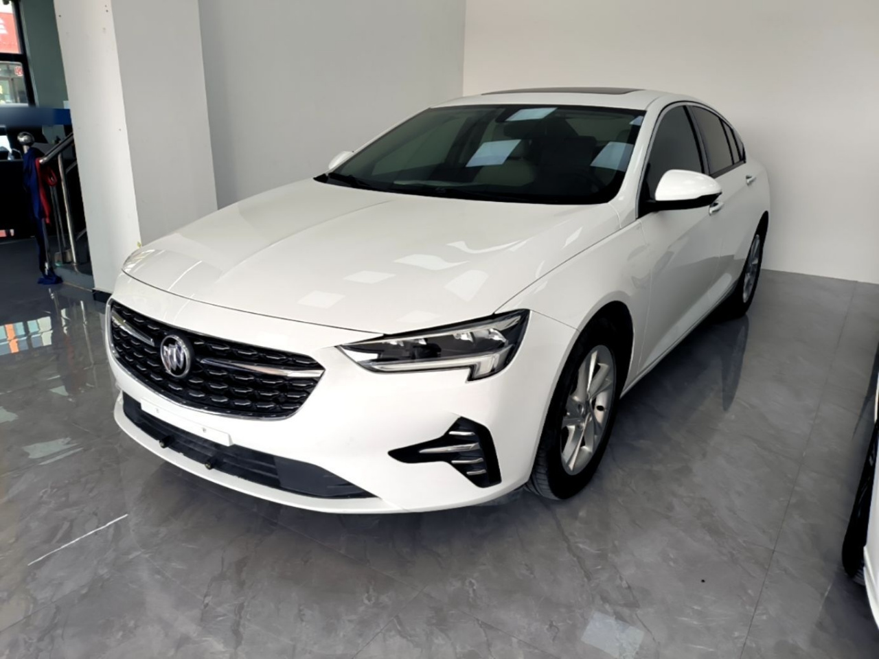 Regal 2020 552T Elite