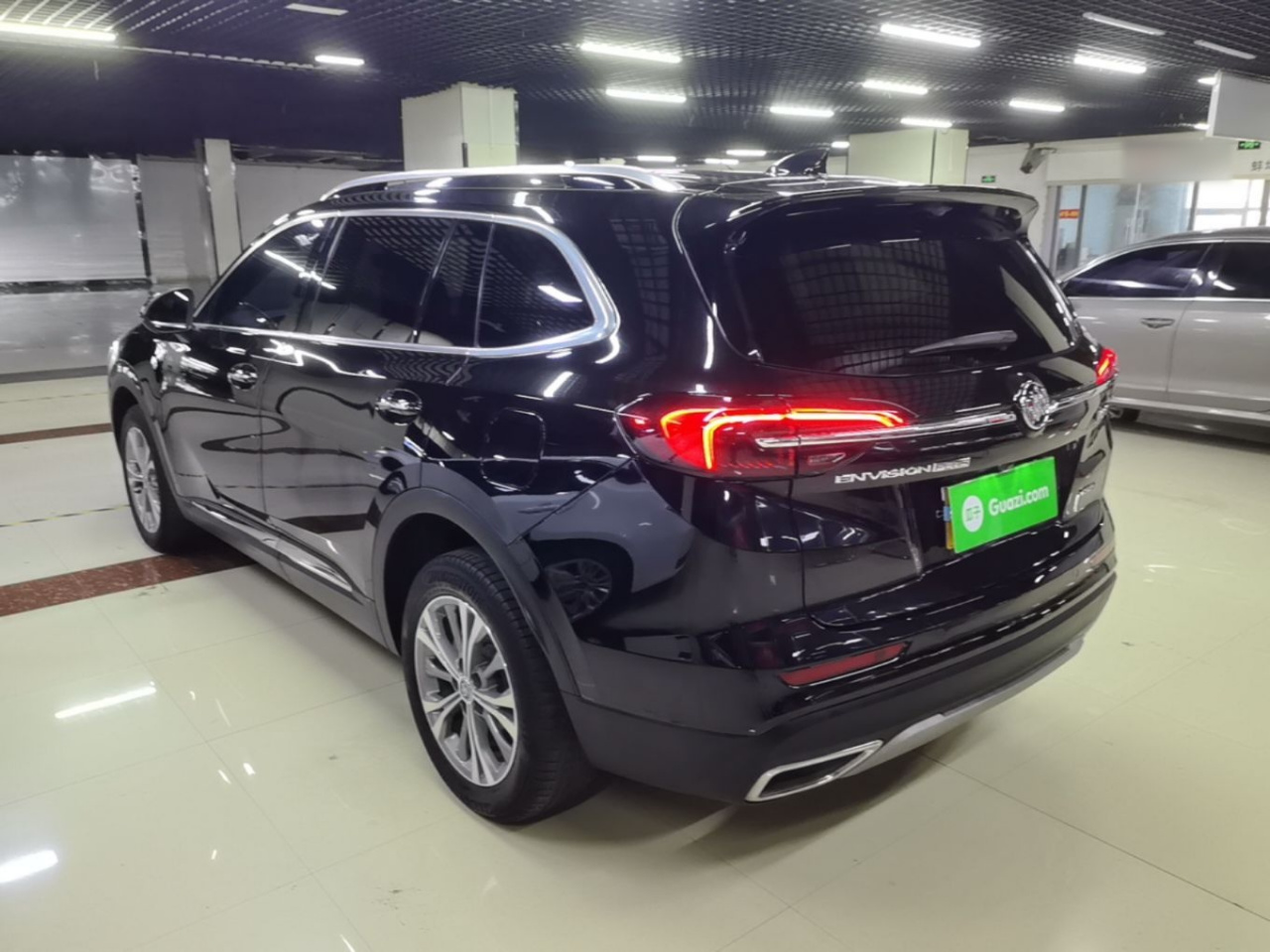 2021 Envision Plus 652T 5-Seater Luxury photo 4