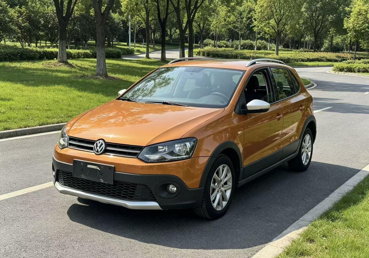2018 1.5L Cross Polo AT