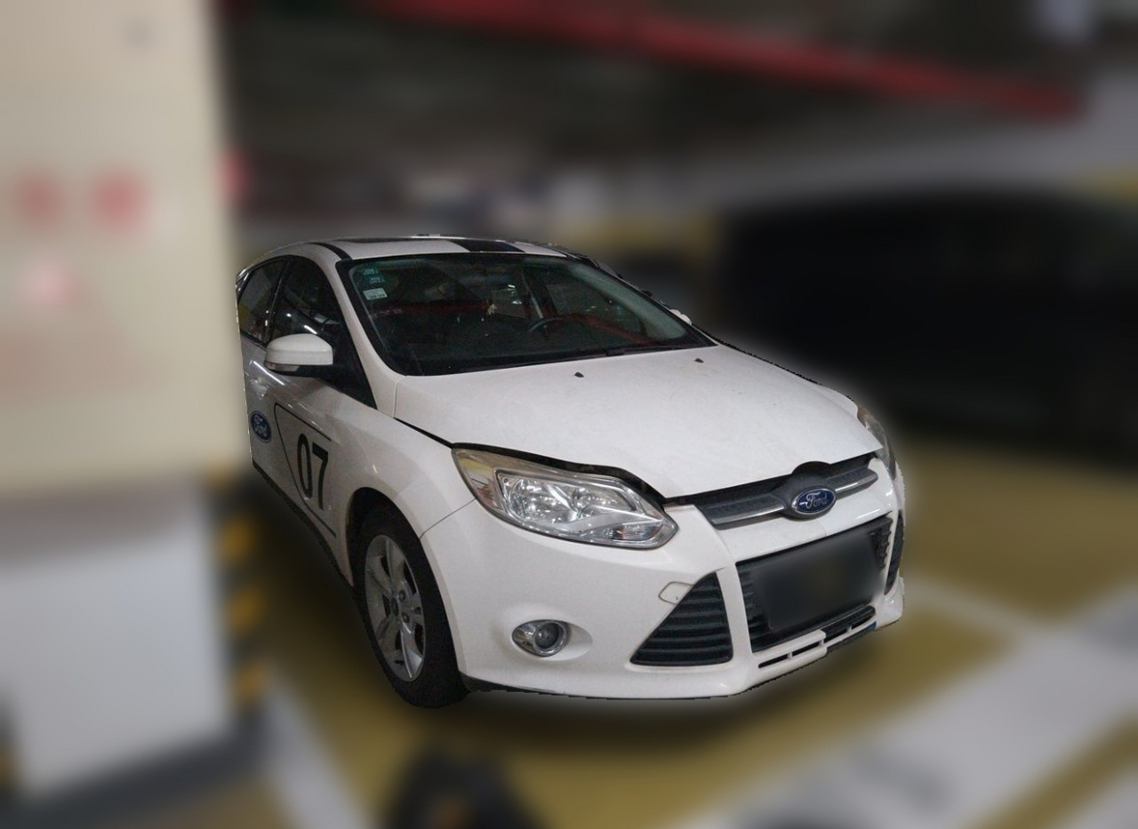 Focus 2012 Hatchback 1.6L AT photo 4
