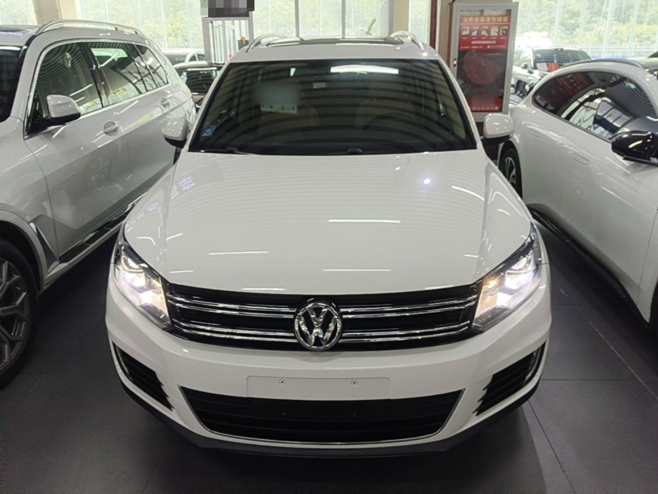 Tiguan 2015 1.8TSI AT RWD Luxury photo 2