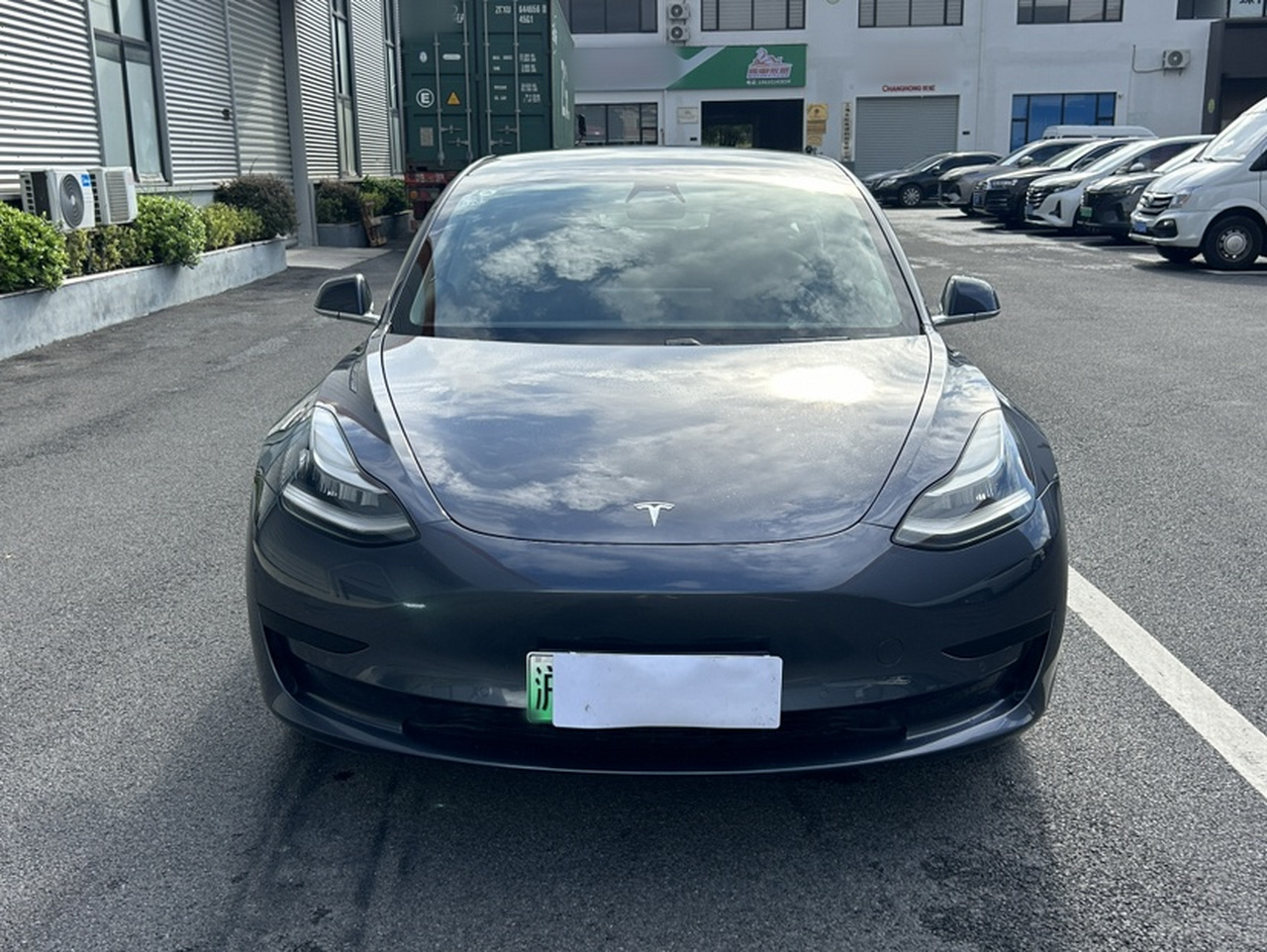 Model 3 2020 Standard Range RWD Upgraded photo 2