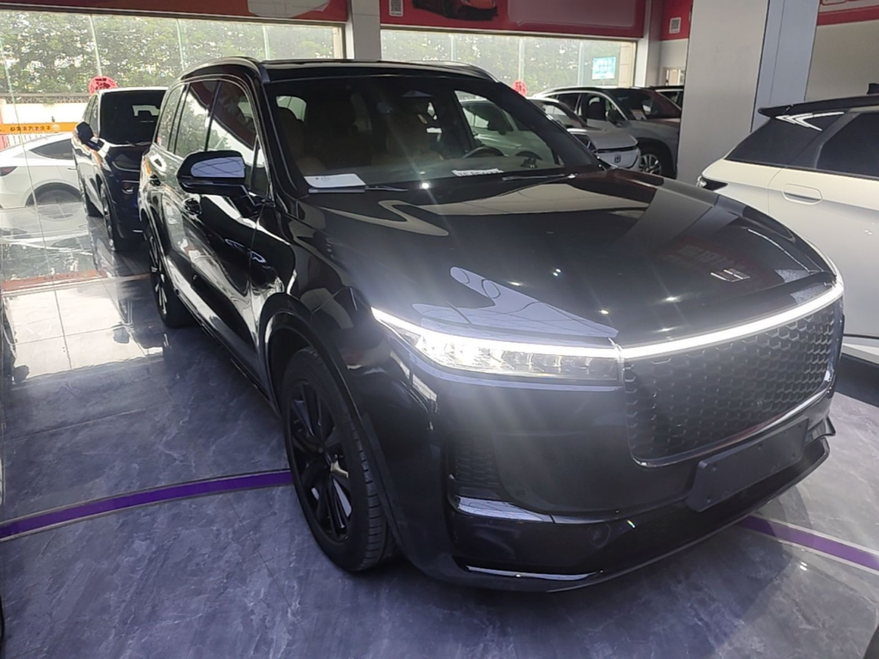 Li Auto ONE 2021 EREV 6-Seater photo 3