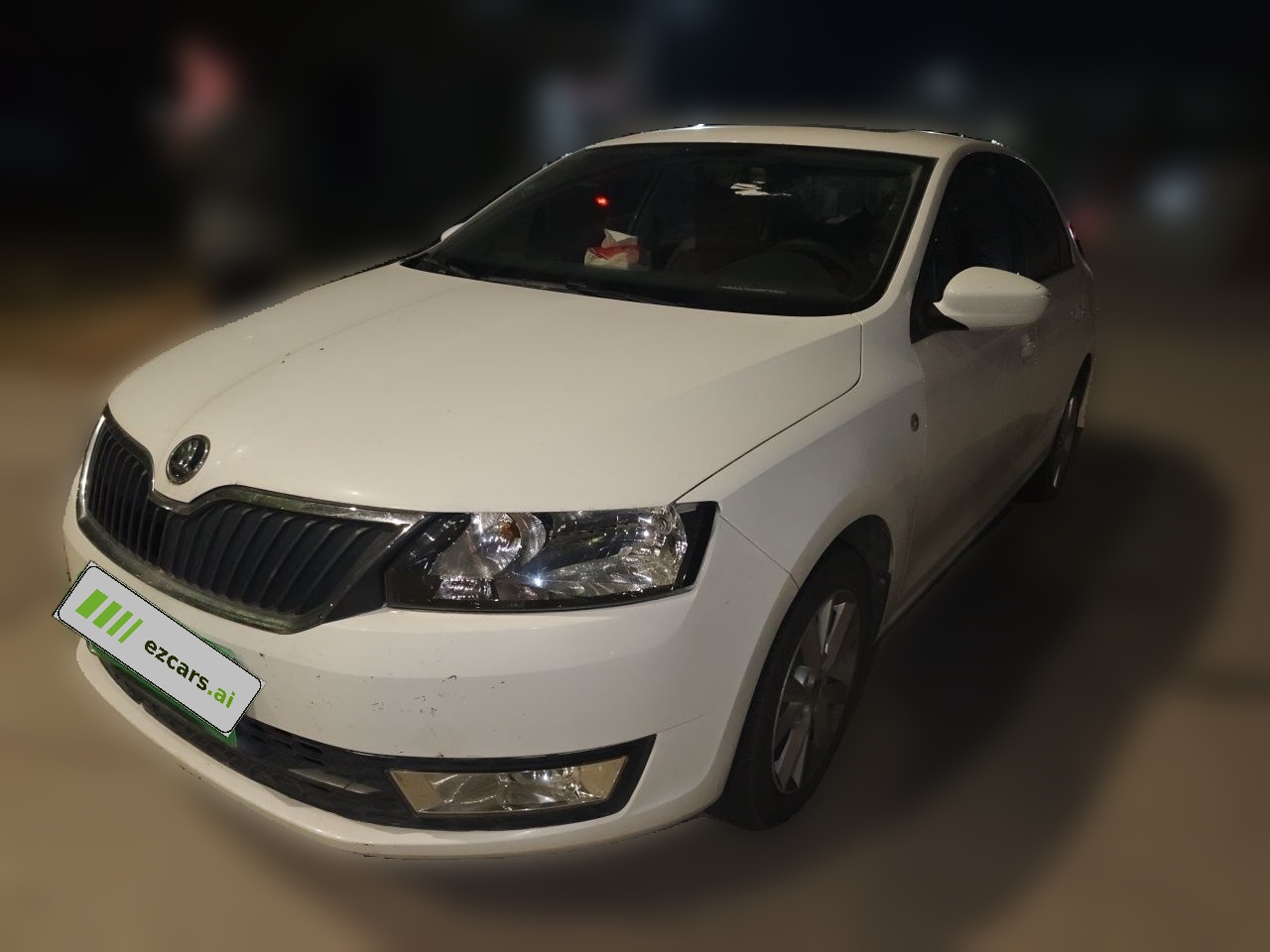 Rapid 2015 1.6L MT