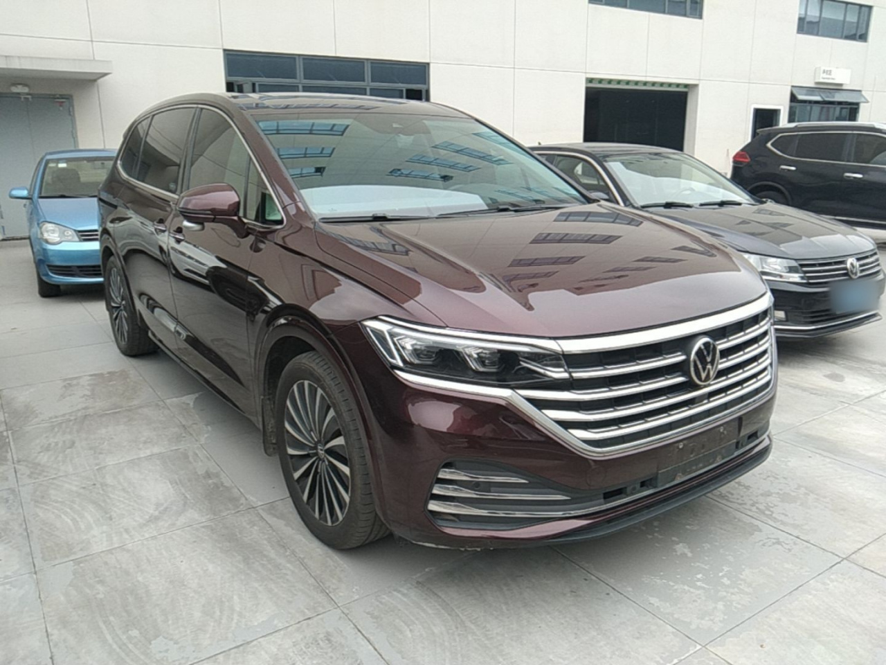 Viloran 2022 380TSI Premium photo 3