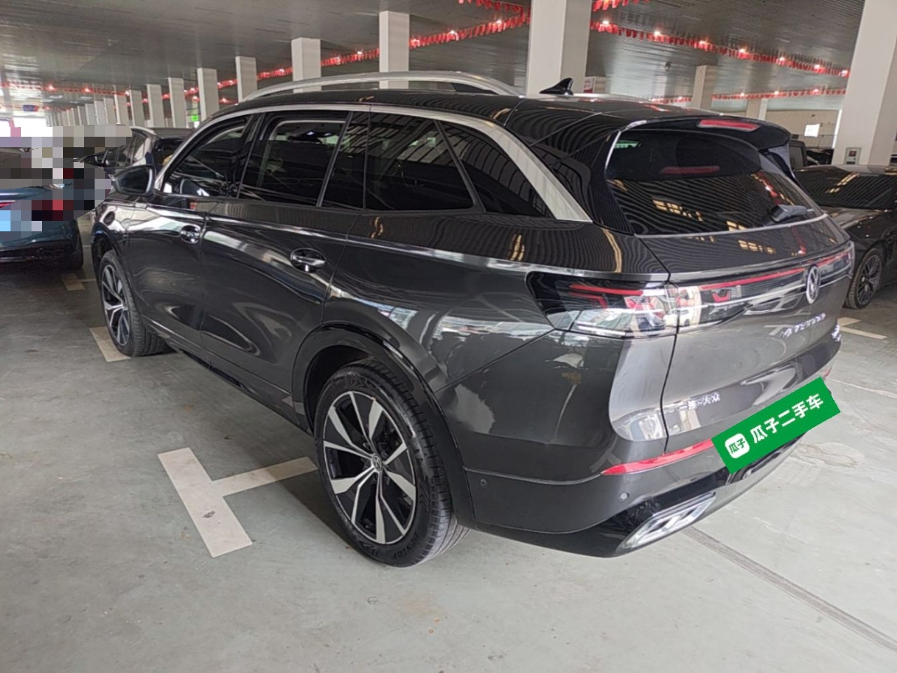 2023 380TSI AWD R-Line Launch Edition photo 4