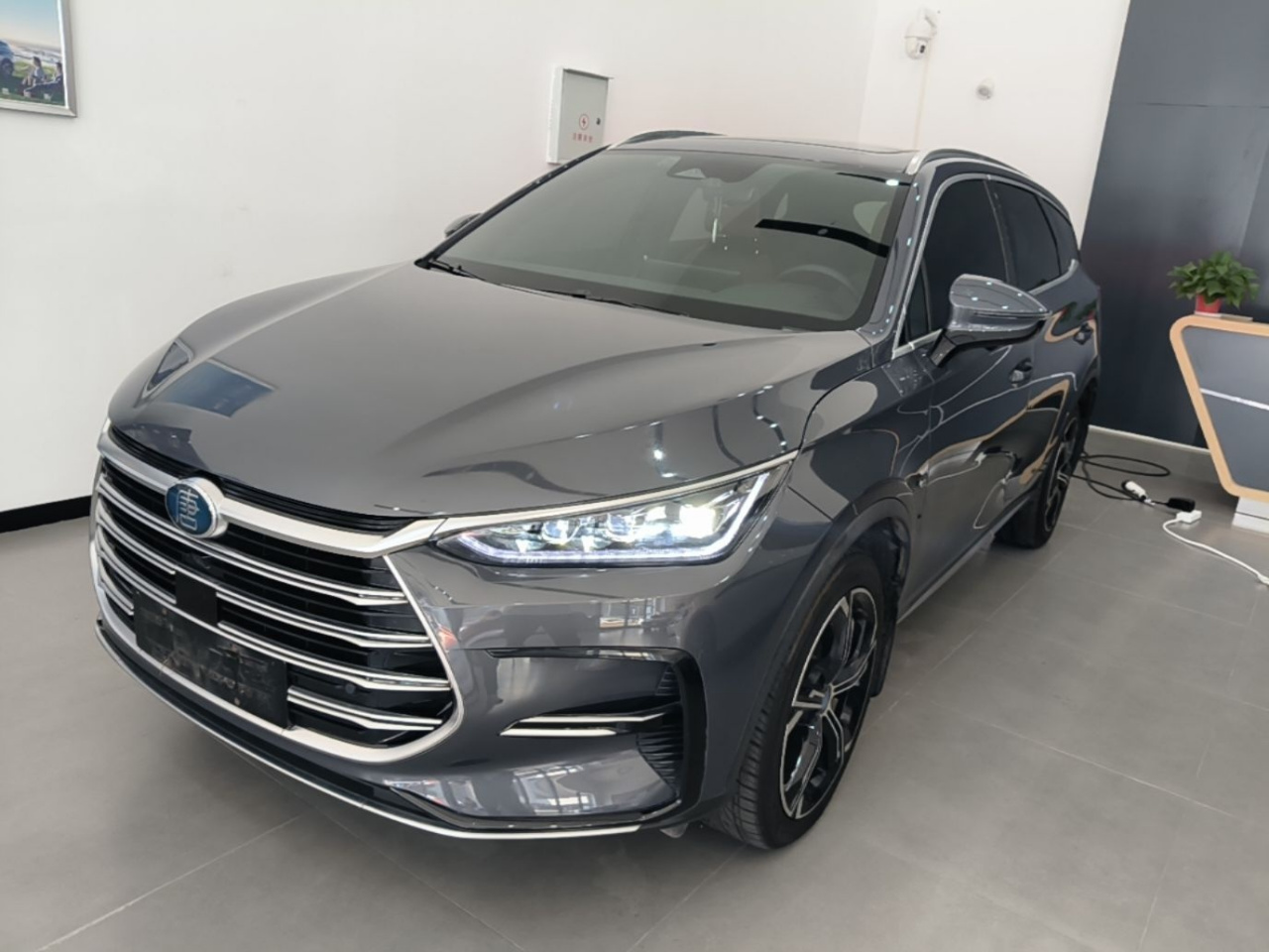 Tang EV 2021 DM-i 112KM Noble