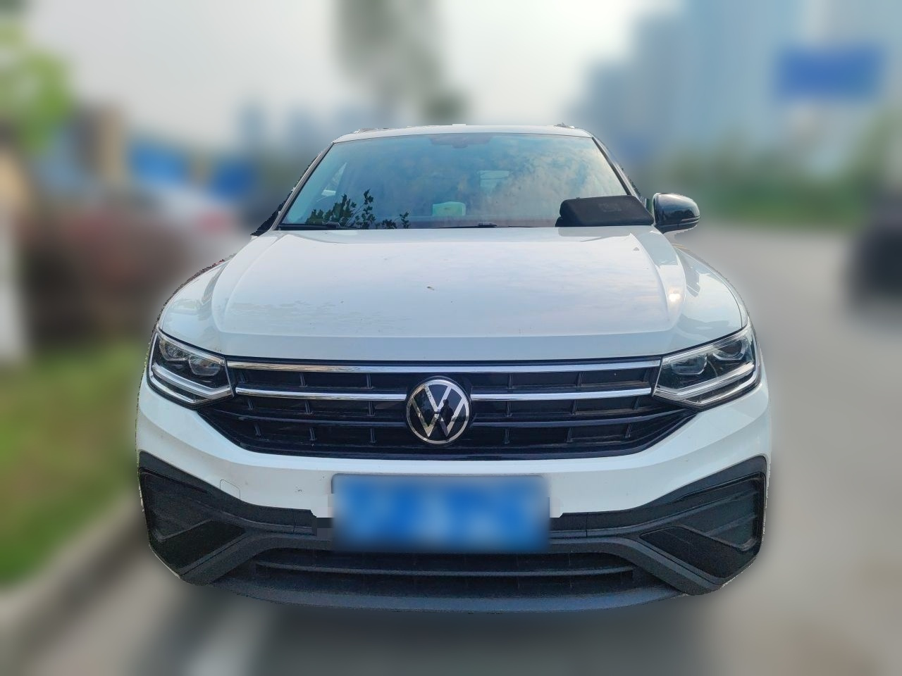 Tiguan L 2025 300TSI AT RWD photo 2