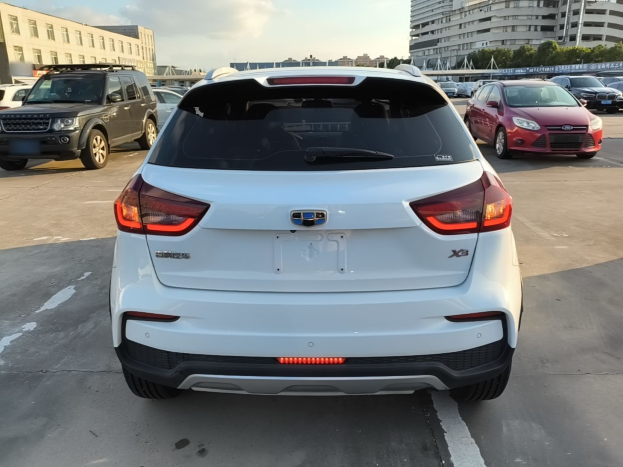 Vision X3 2020 1.5L CVT Premium photo 5