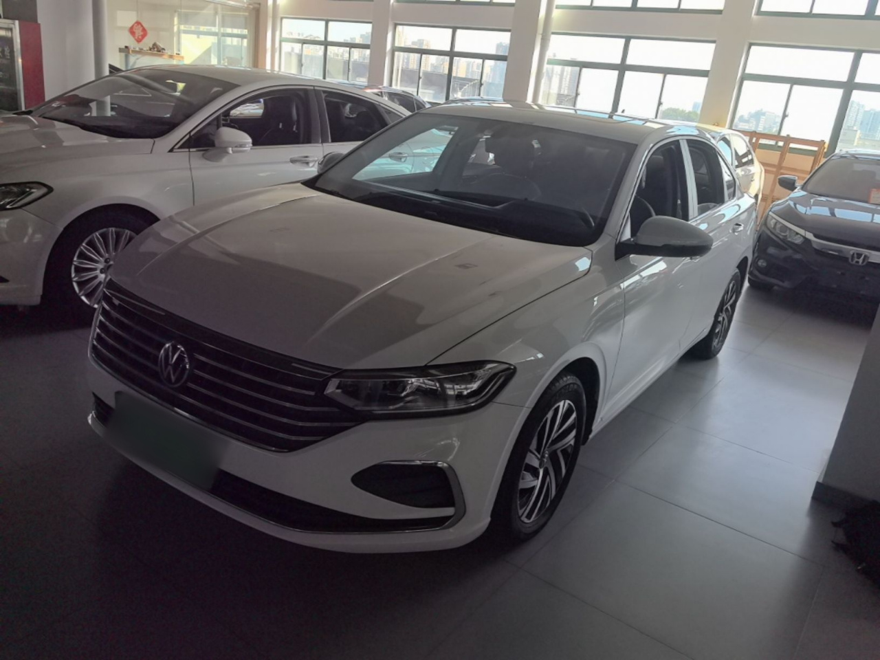 Lavida 2023 1.5L AT