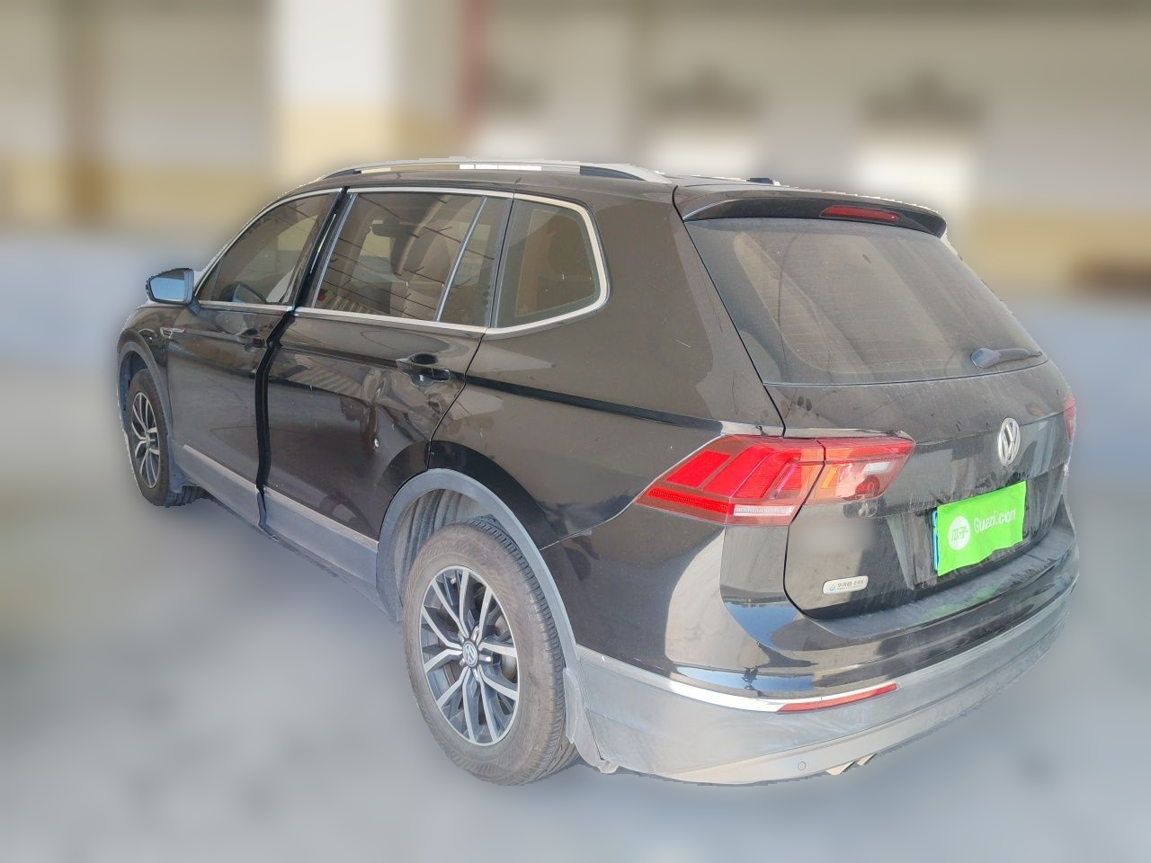 Tiguan L 2018 330TSI AT RWD Luxury photo 4