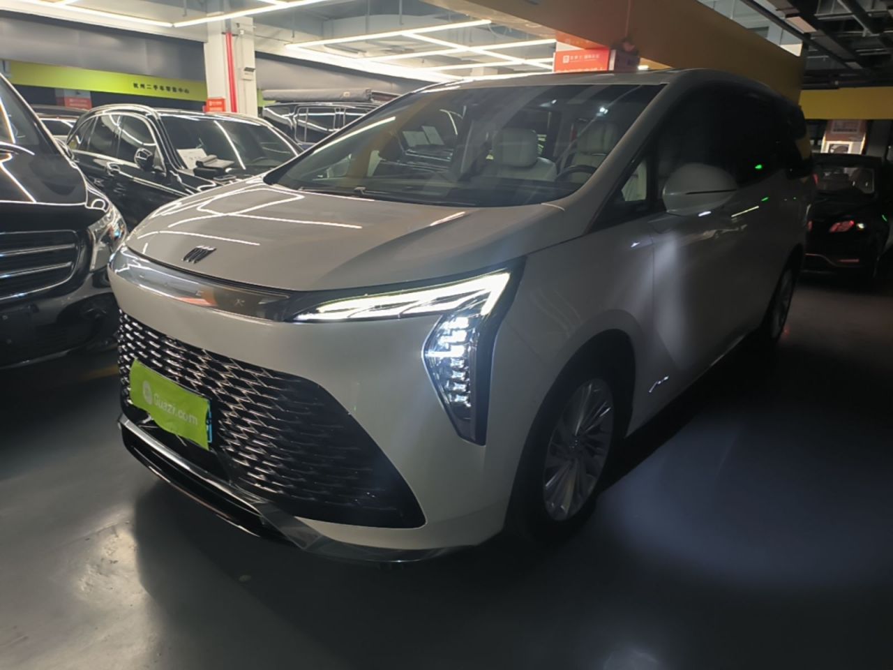 2023 2.0T 6-Seater