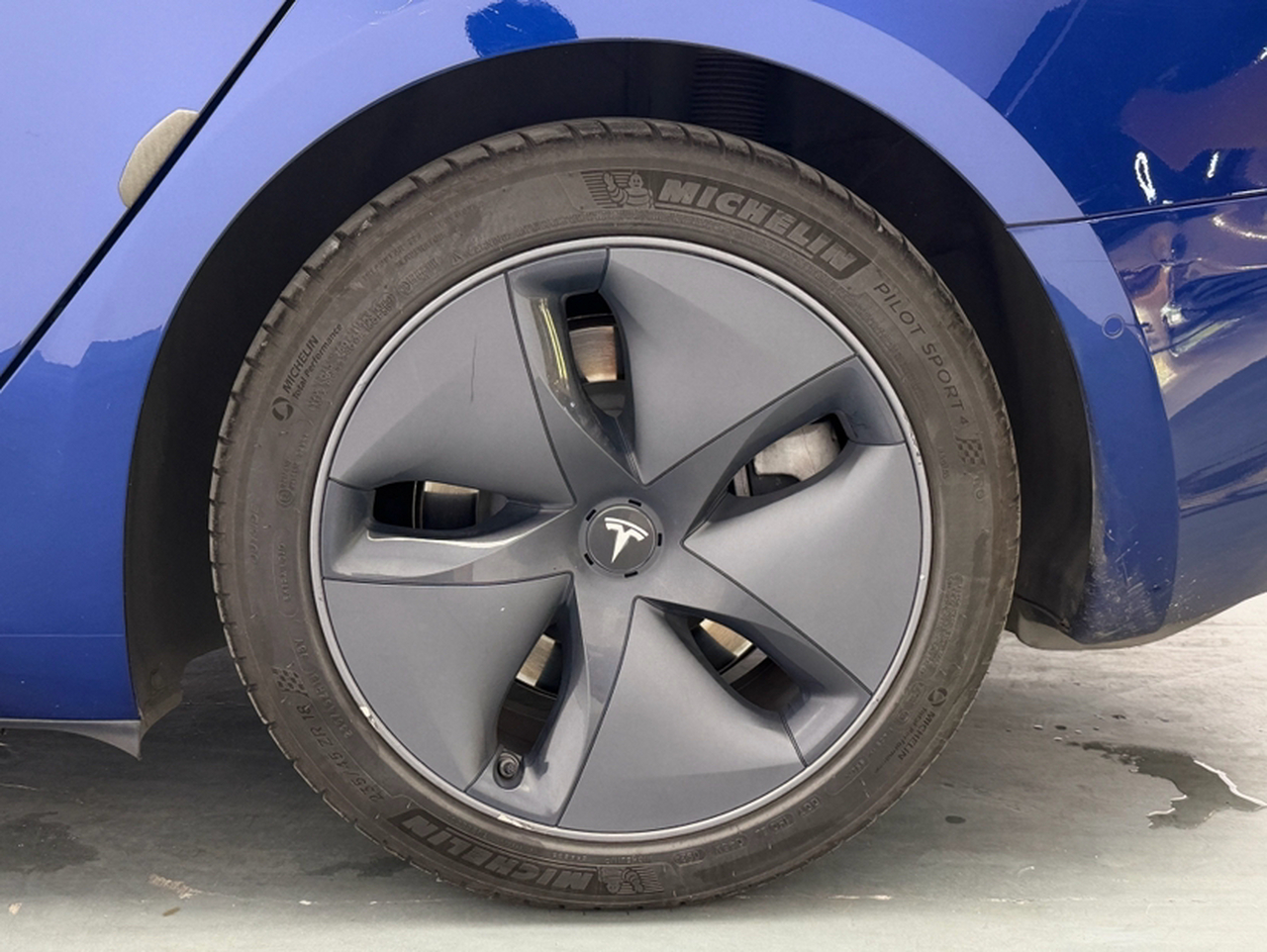Model 3 2019 Standard Range RWD Upgraded photo 3