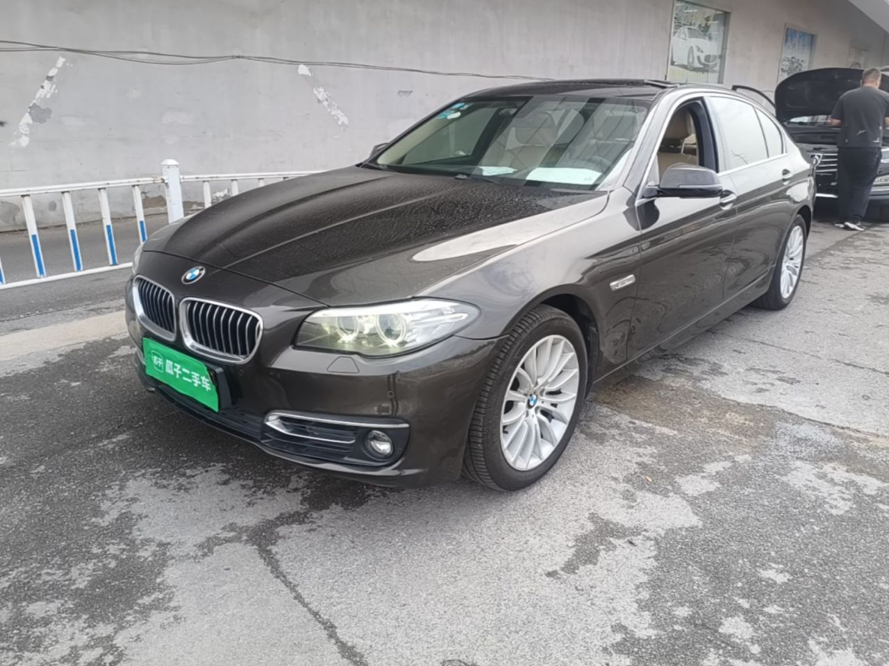 5 Series 2014 525Li Luxury Design Package