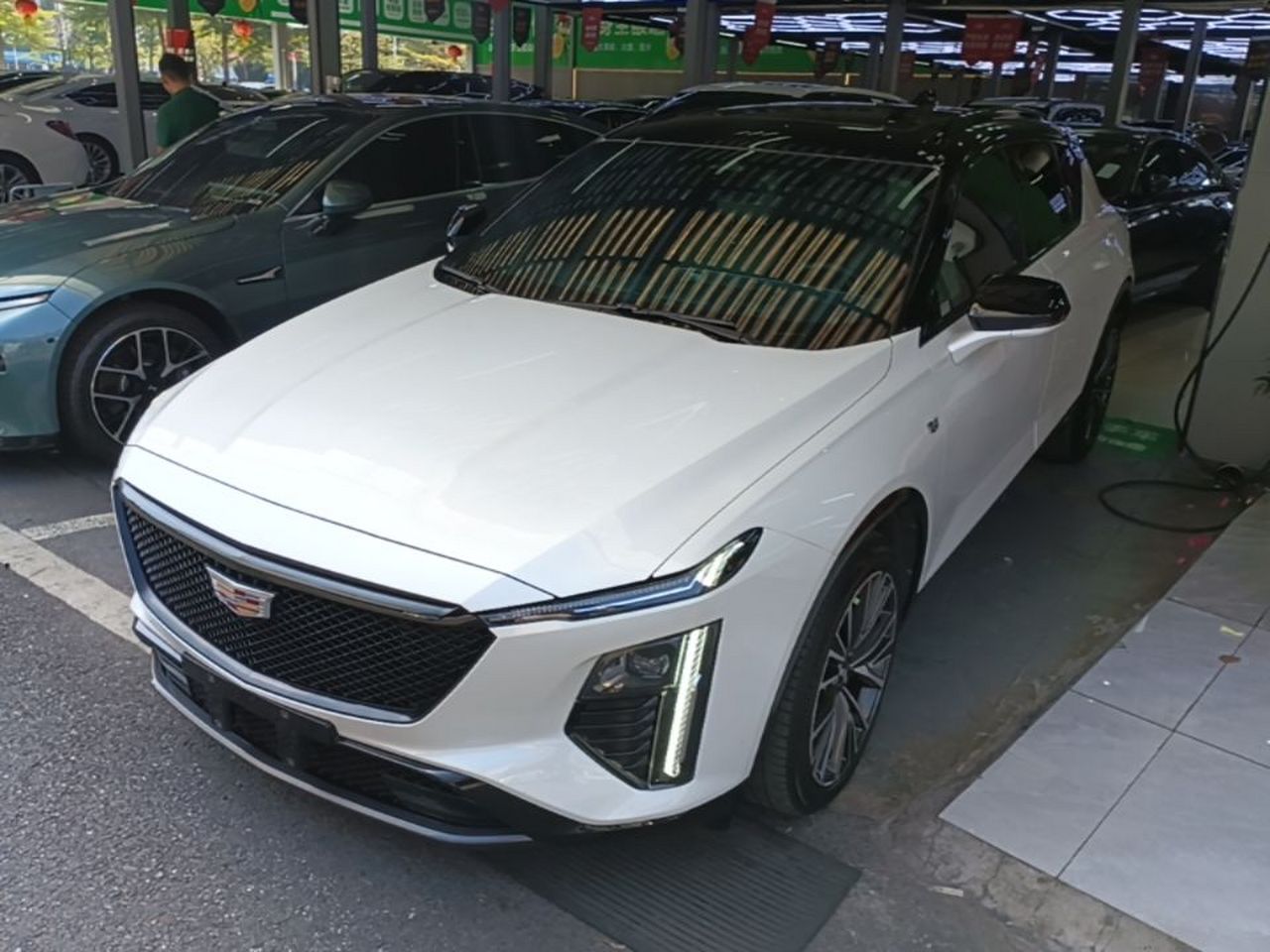 GT4 2023 25T Luxury