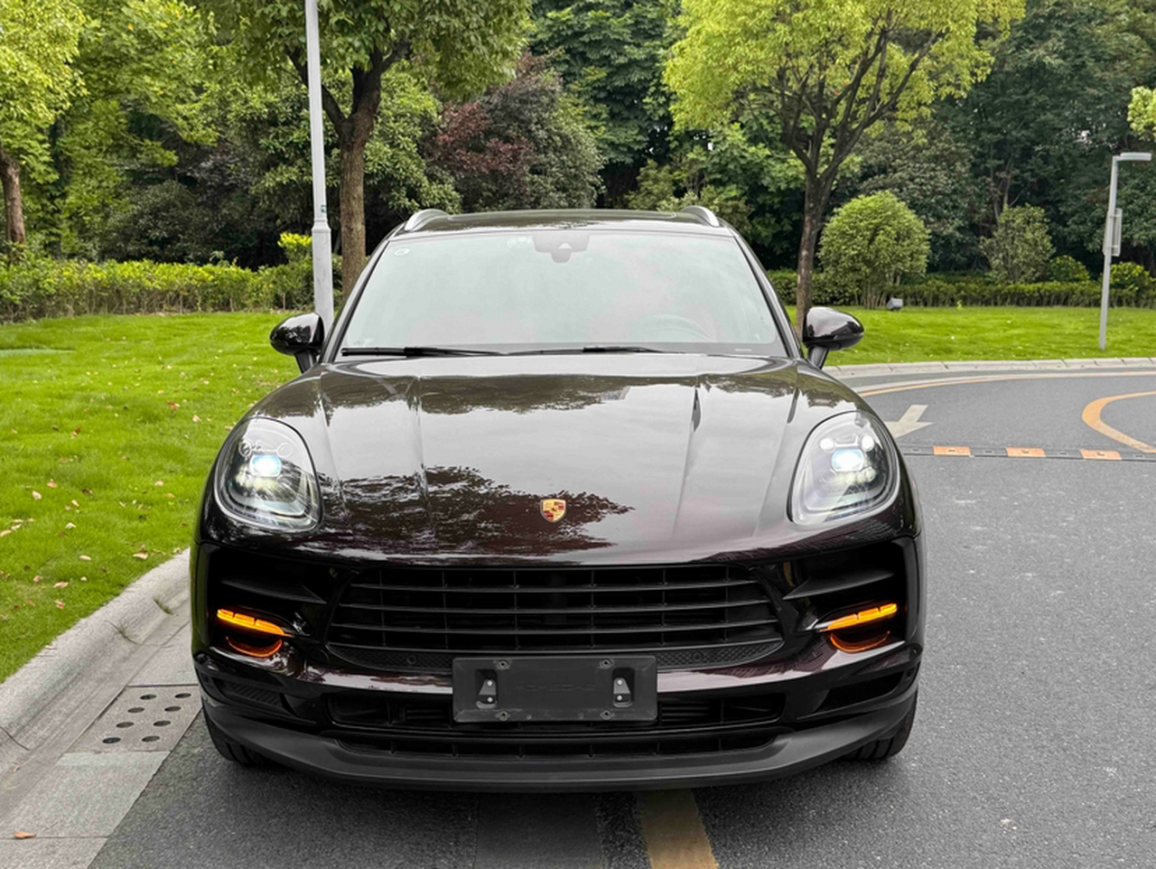 2018 Macan 2.0T photo 2