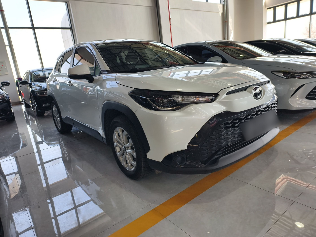 Frontlander 2022 2.0L CVT Leading photo 3