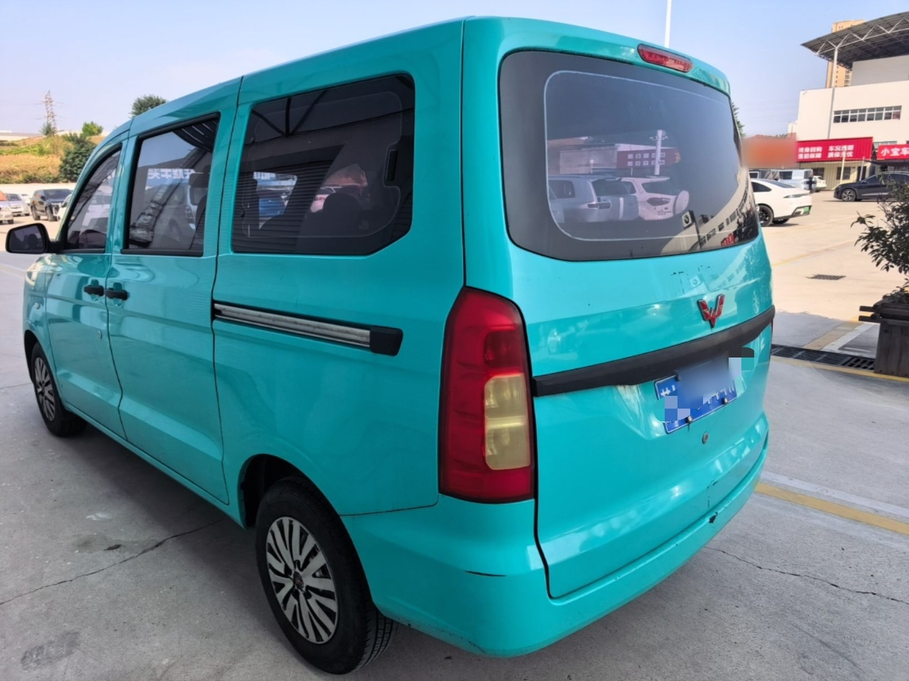 Wuling Hongguang V 2021 1.5L LAR photo 4