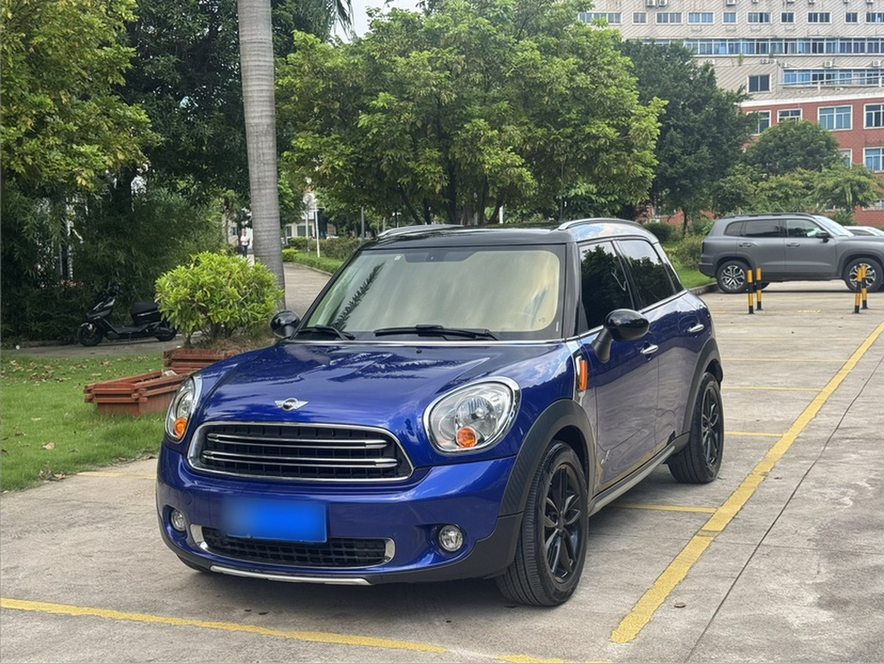 2014 1.6T COOPER ALL4 Fun