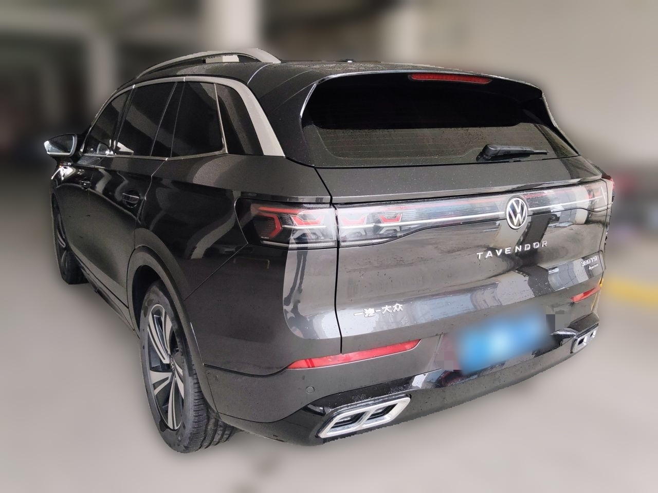 2024 380TSI AWD R-Line photo 4