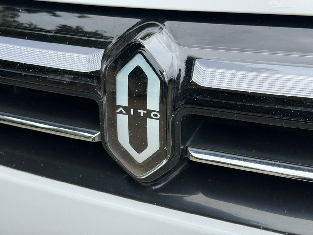 HIMA AITO M7 2022 1.5T AWD Luxury photo 4