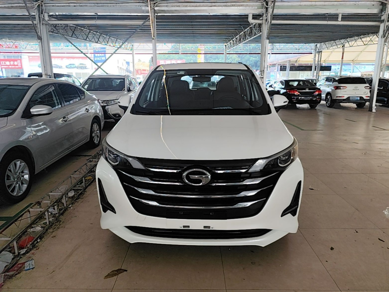 GAC Trumpchi M6 2019 270T AT Luxury 7-Seater China V photo 2