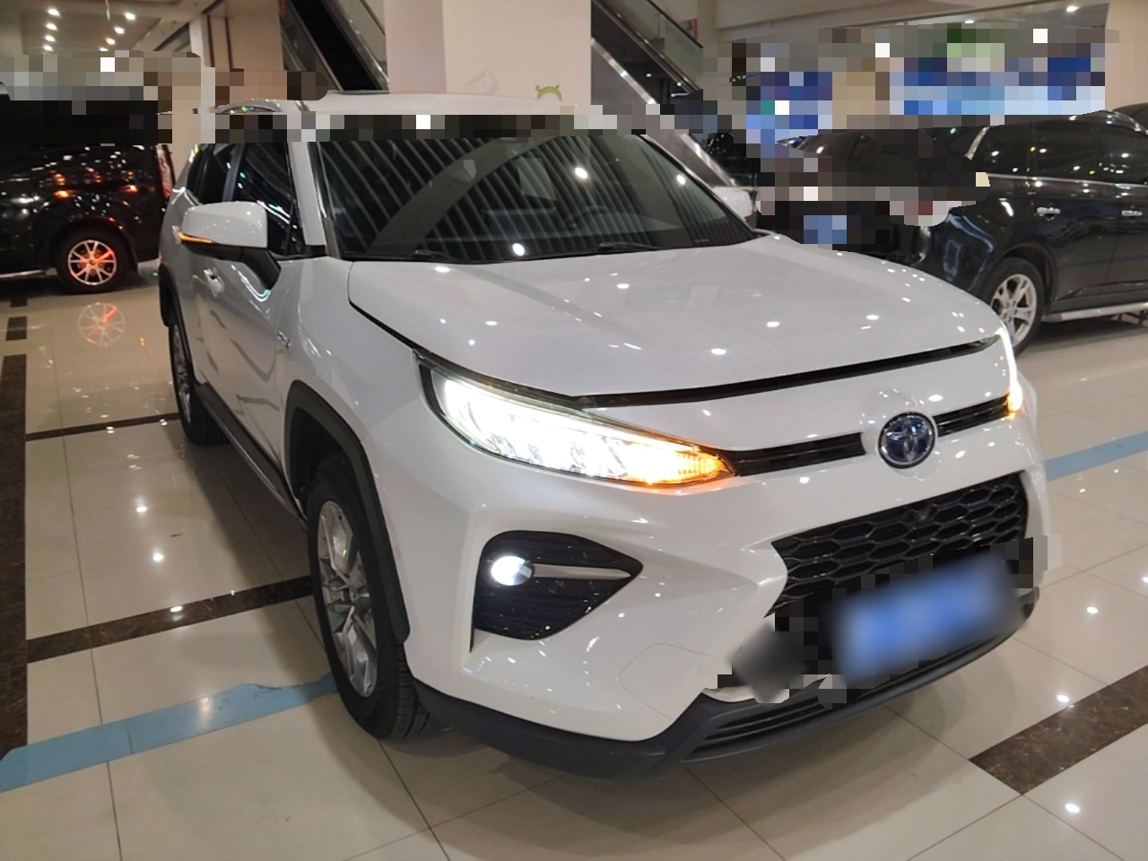 Toyota 丰田 2022款 双擎 2.5L E-CVT两驱豪华PLUS版 photo 5
