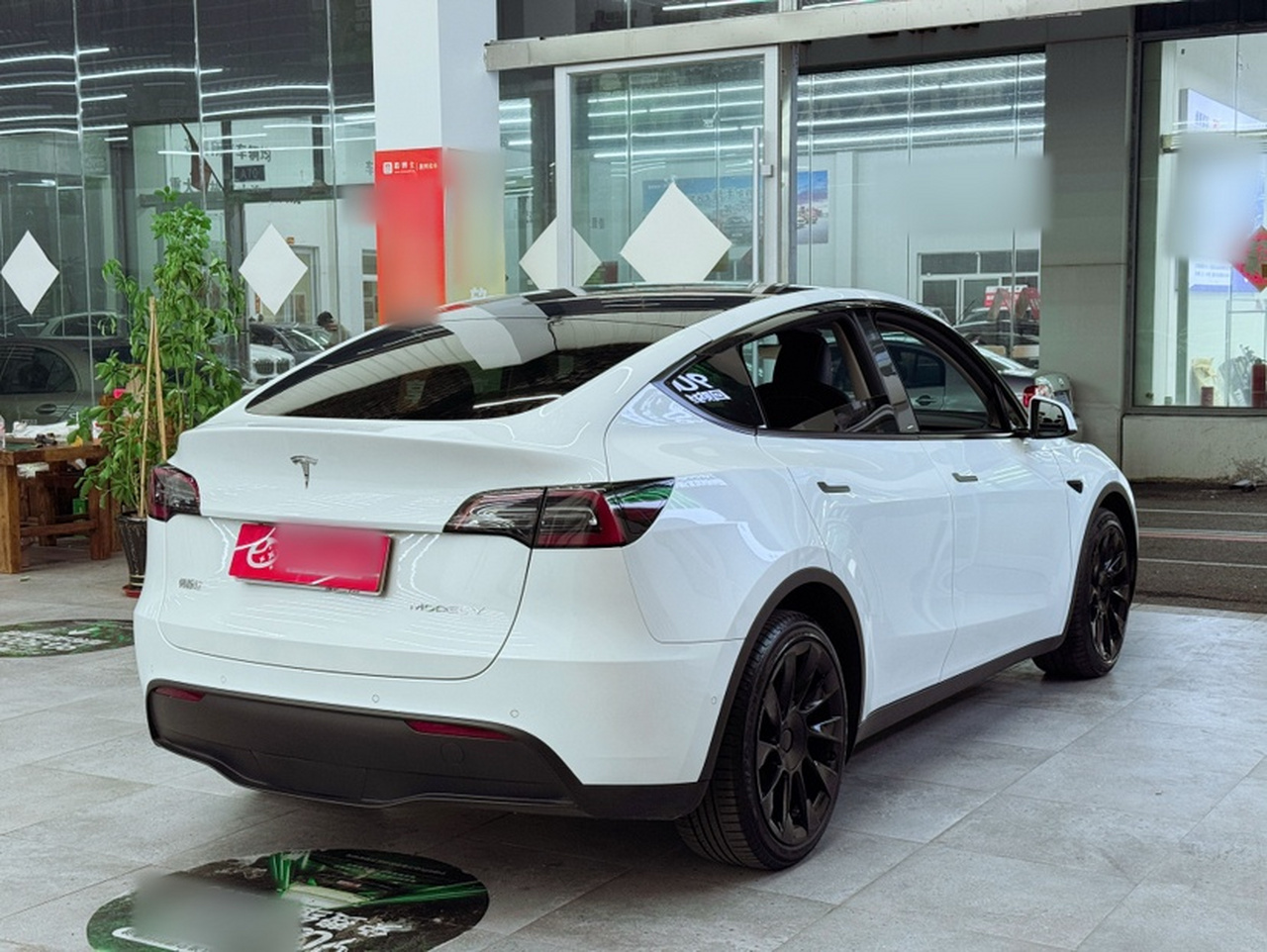Model Y 2022 Long Range AWD photo 3