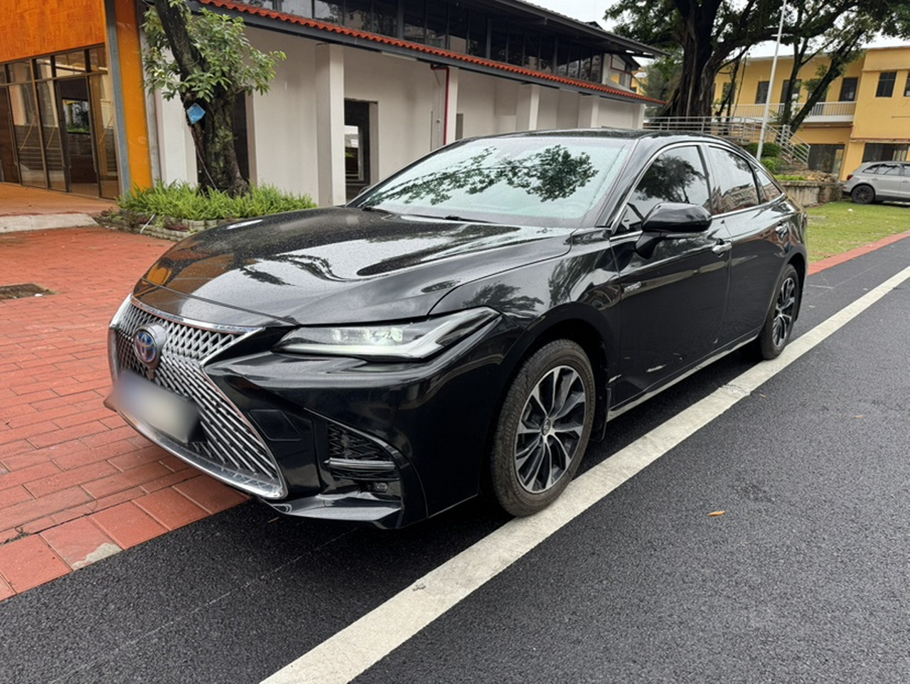 Avalon 2023 Hybrid 2.5L Luxury