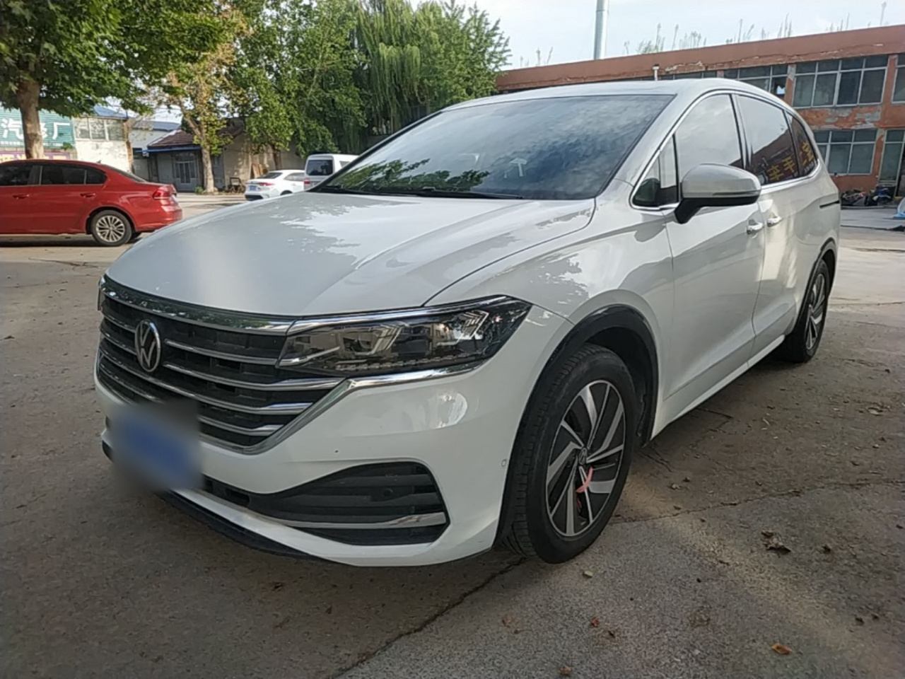Viloran 2020 330TSI Luxury