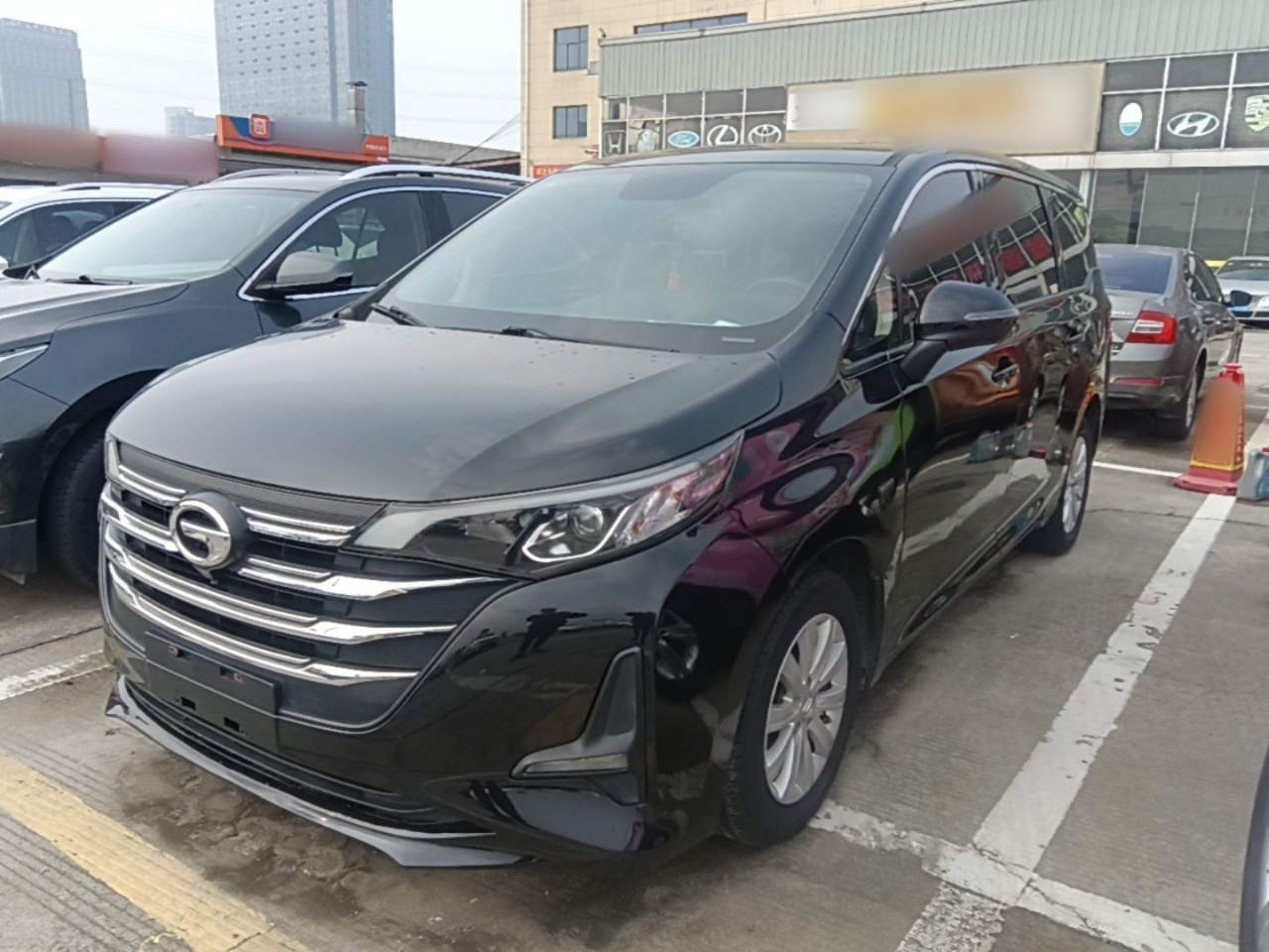 GAC Trumpchi M6 2021 270T DCT Luxury 7-Seater
