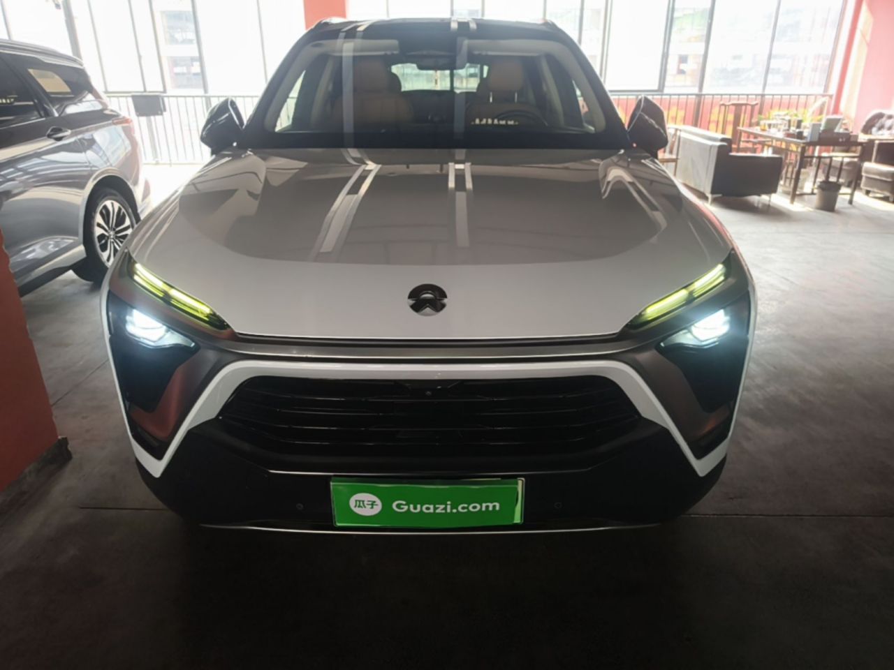 ES8 2018 355KM 6-Seater photo 2