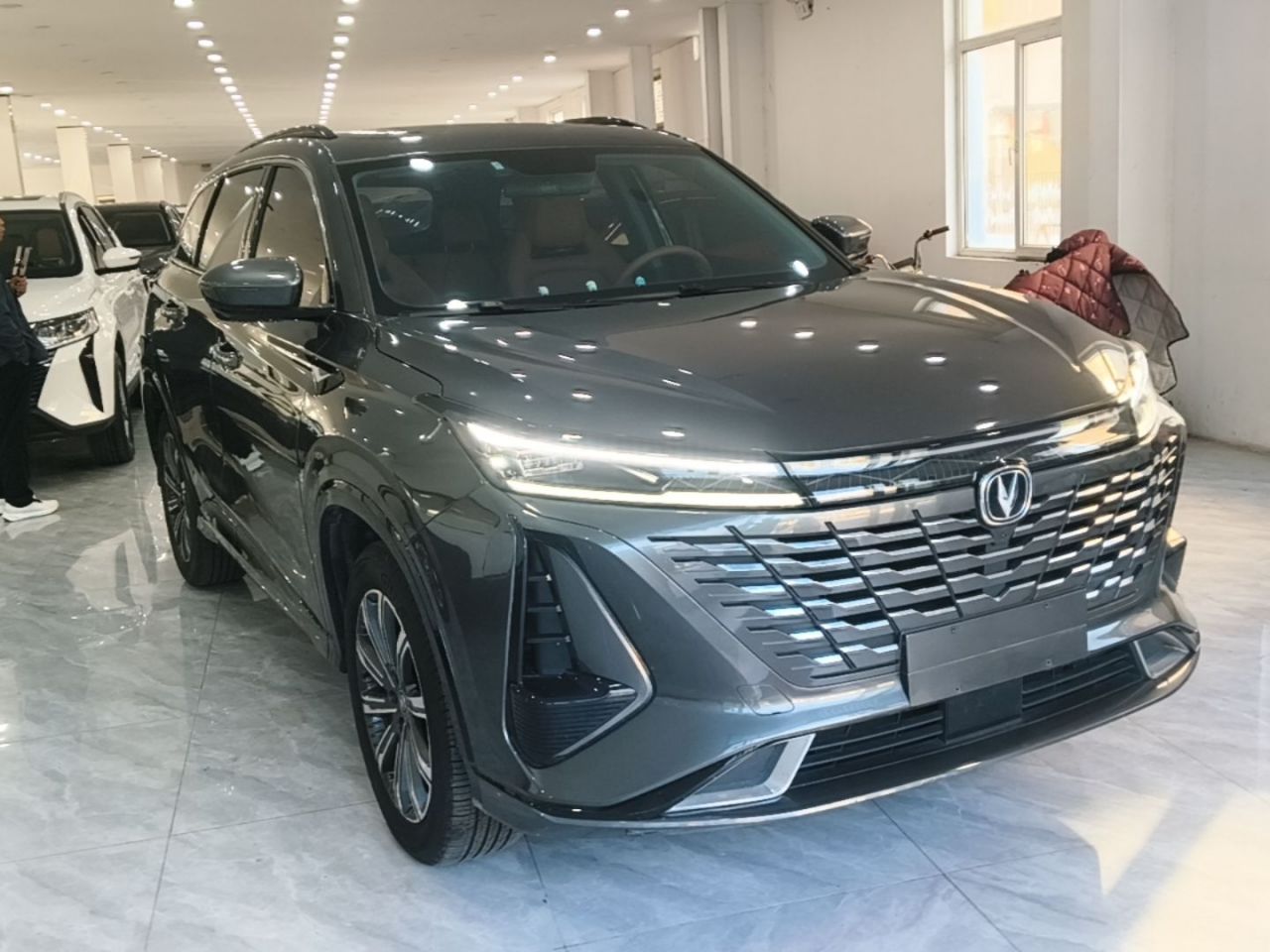 CS75 PLUS 2023 3rd Gen 1.5T AT Premium photo 3