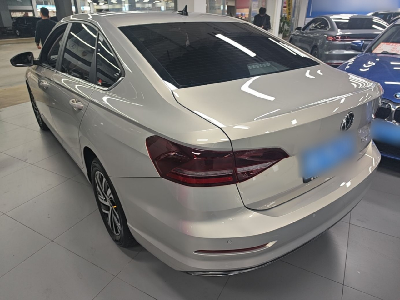 Lavida 2022 1.5L AT photo 4